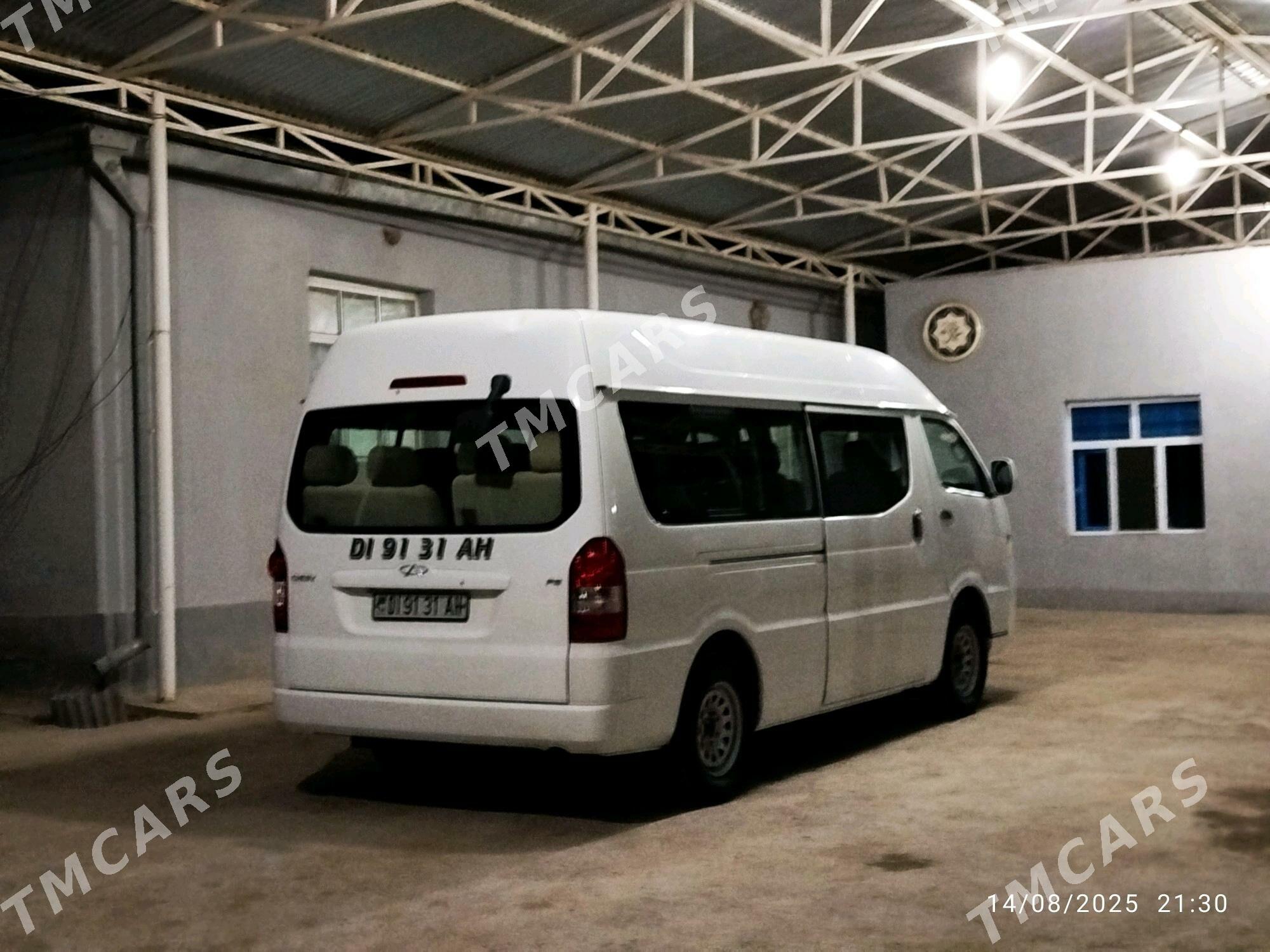 Toyota Hiace 2014 - 260 000 TMT - Gökdepe - img 4