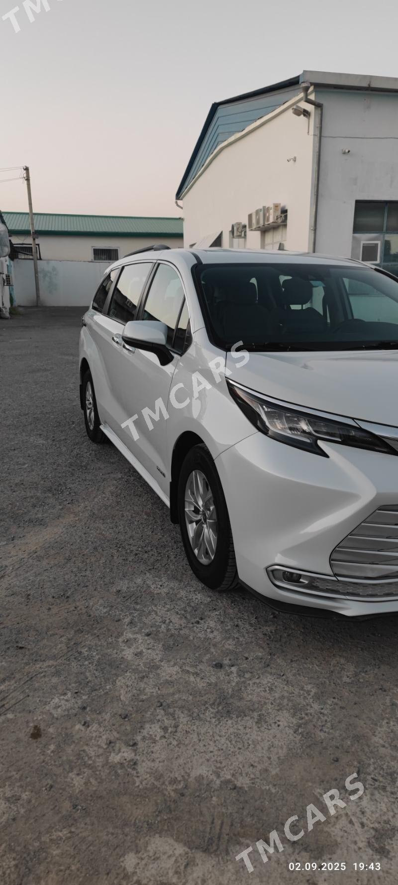 Toyota Sienna 2021 - 470 000 TMT - Ашхабад - img 9