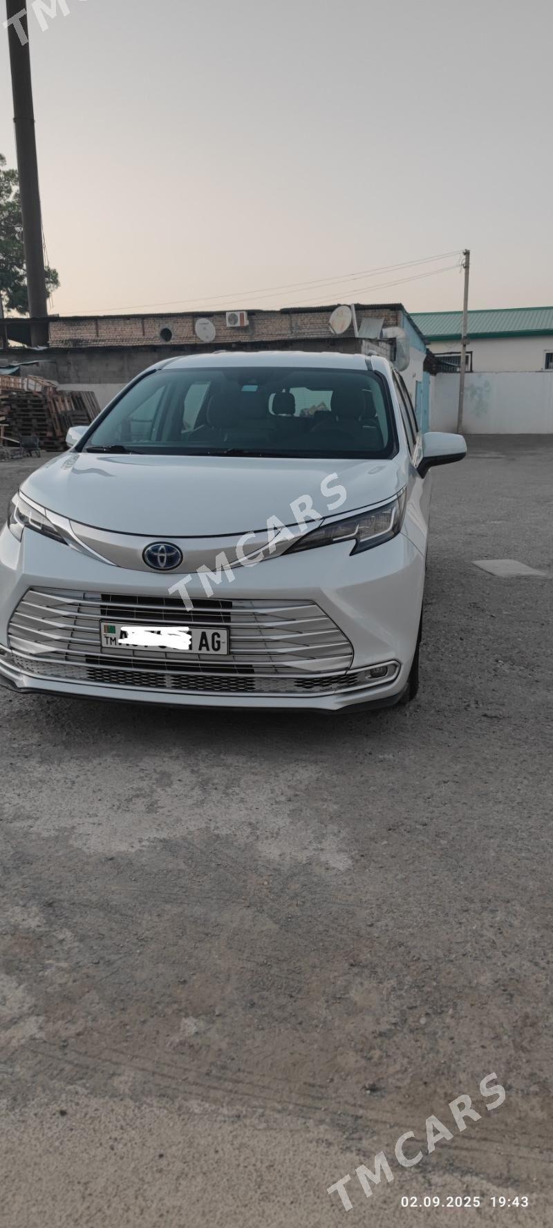 Toyota Sienna 2021 - 470 000 TMT - Ашхабад - img 4