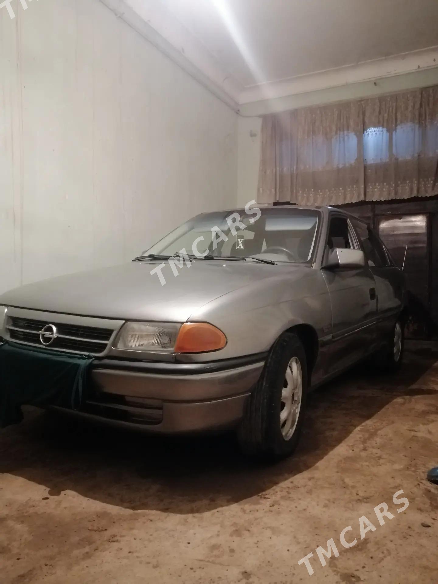 Opel Astra 1992 - 30 000 TMT - Дашогуз - img 3