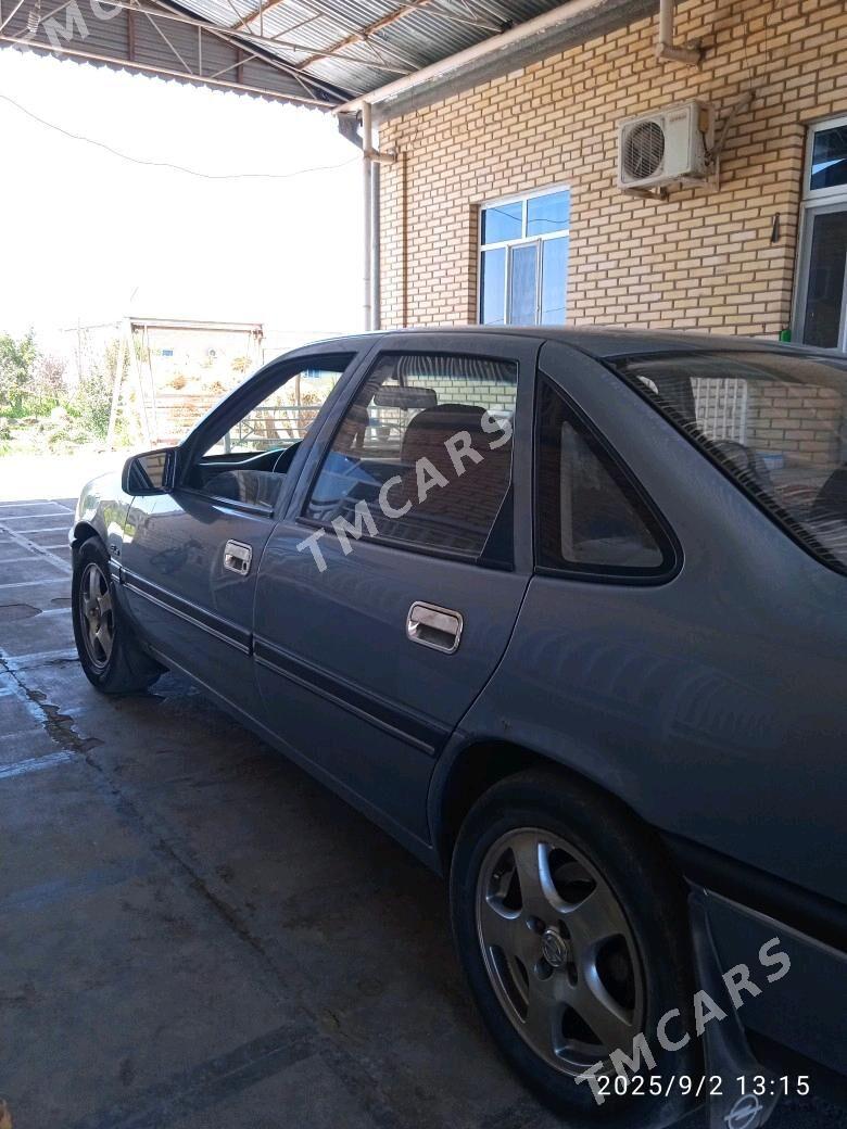 Opel Vectra 1990 - 30 000 TMT - Wekilbazar - img 4
