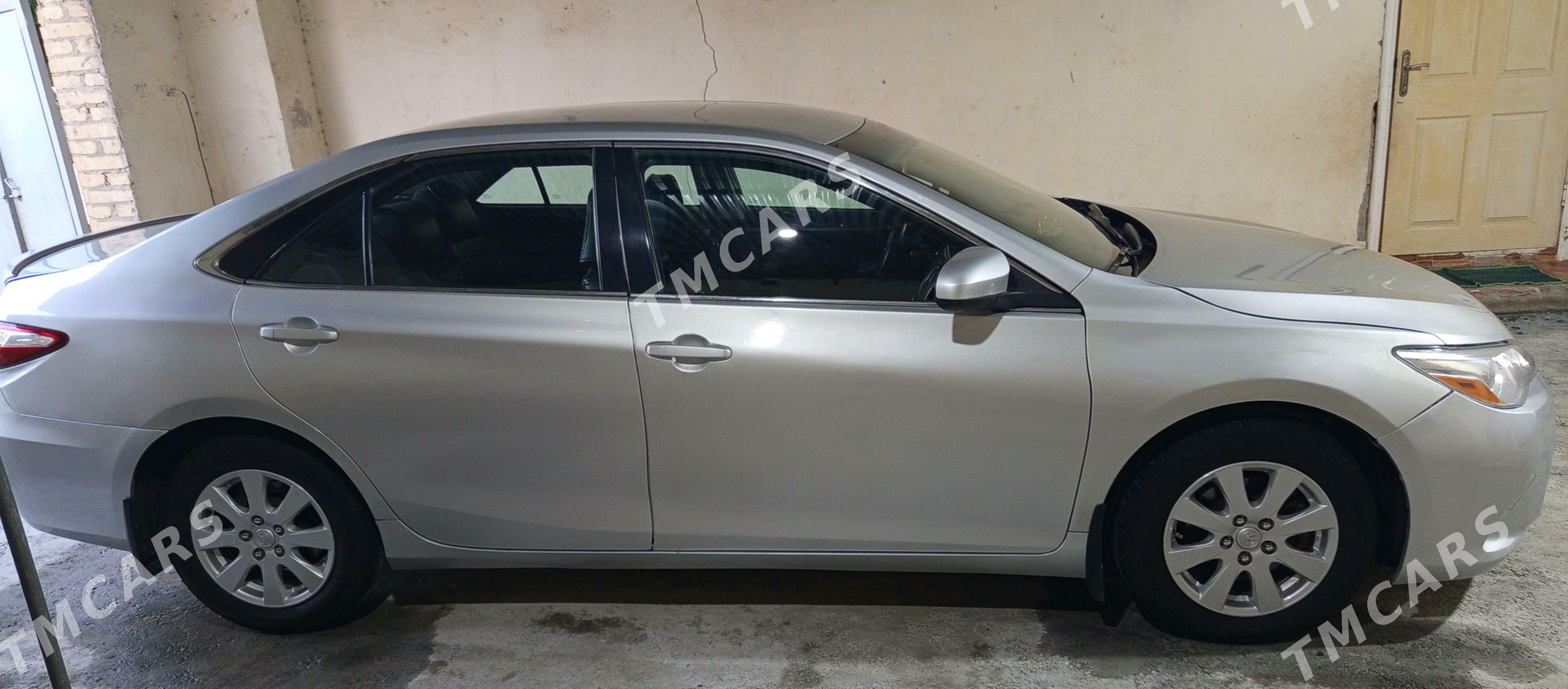 Toyota Camry 2017 - 240 000 TMT - Çärjew - img 6