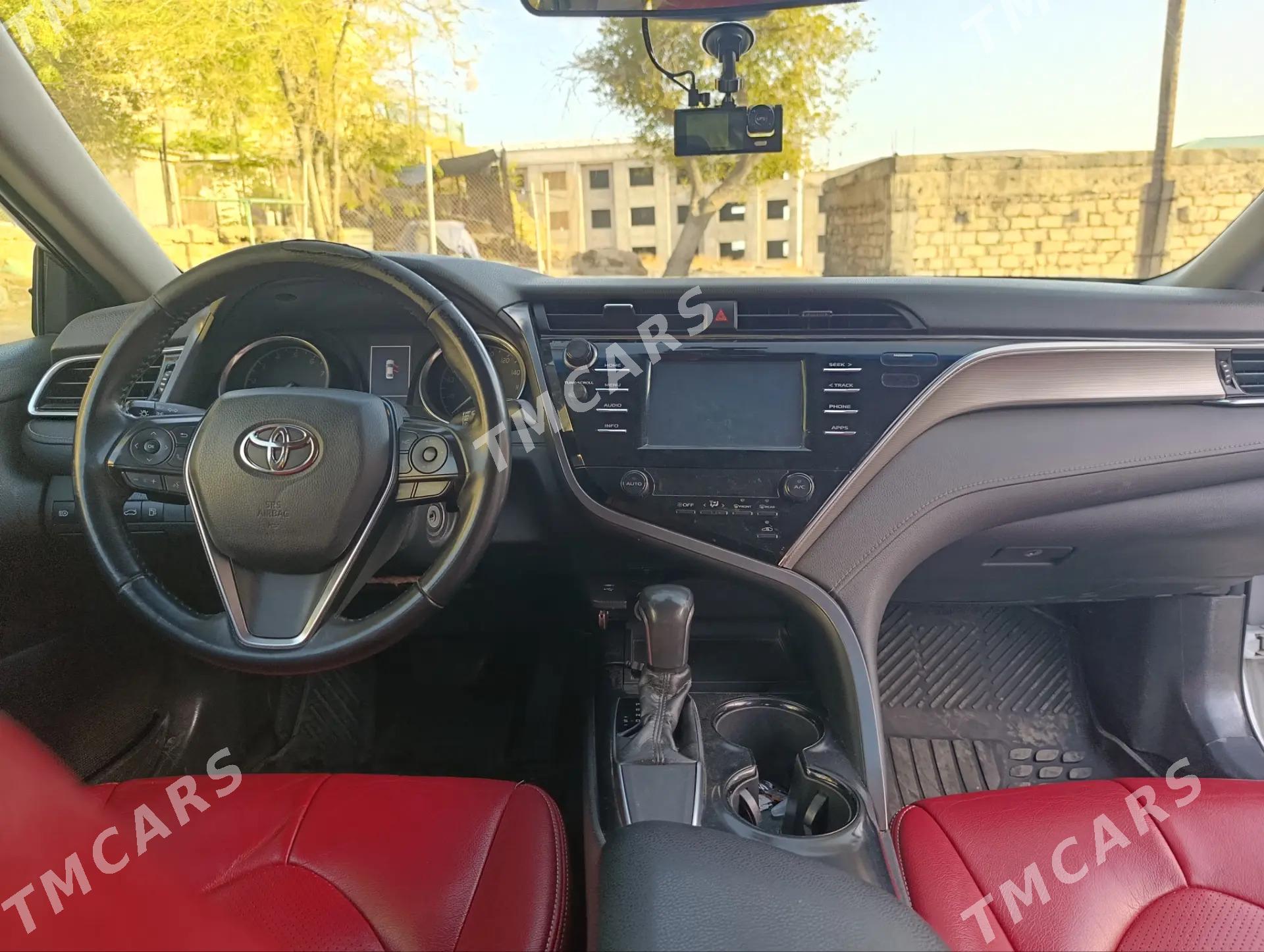 Toyota Camry 2018 - 310 000 TMT - Туркменбаши - img 4