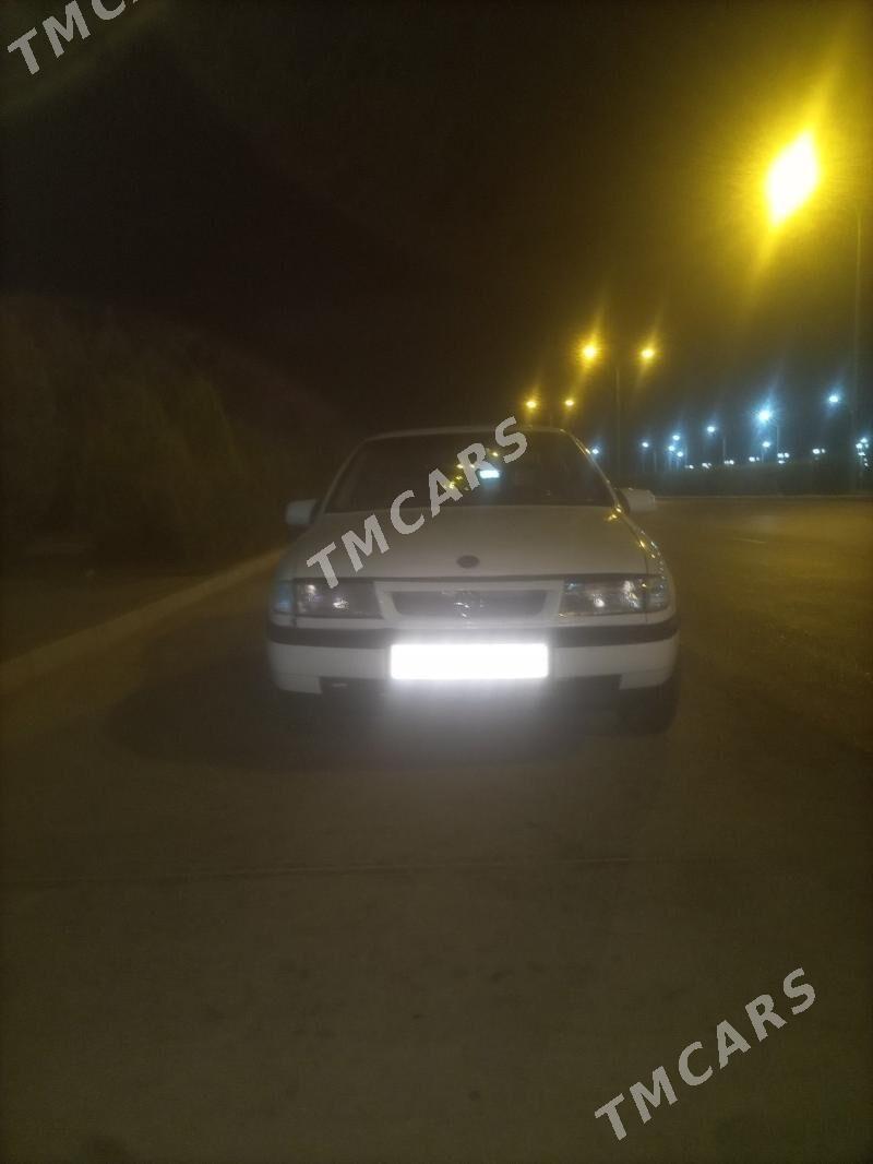 Opel Vectra 1991 - 35 000 TMT - Дашогуз - img 3