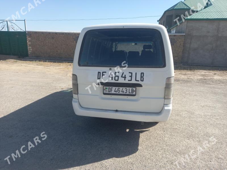 Toyota Hiace 2001 - 95 000 TMT - Magdanly - img 2