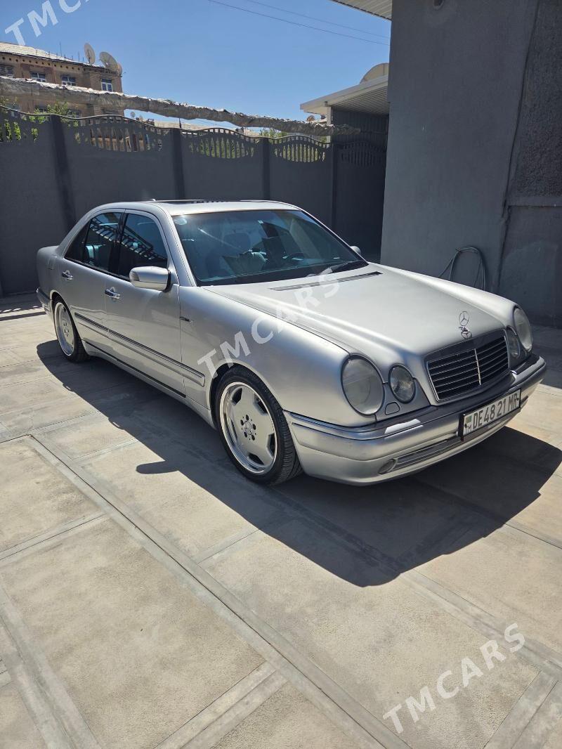 Mercedes-Benz E55 AMG 1998 - 150 000 TMT - Мары - img 8