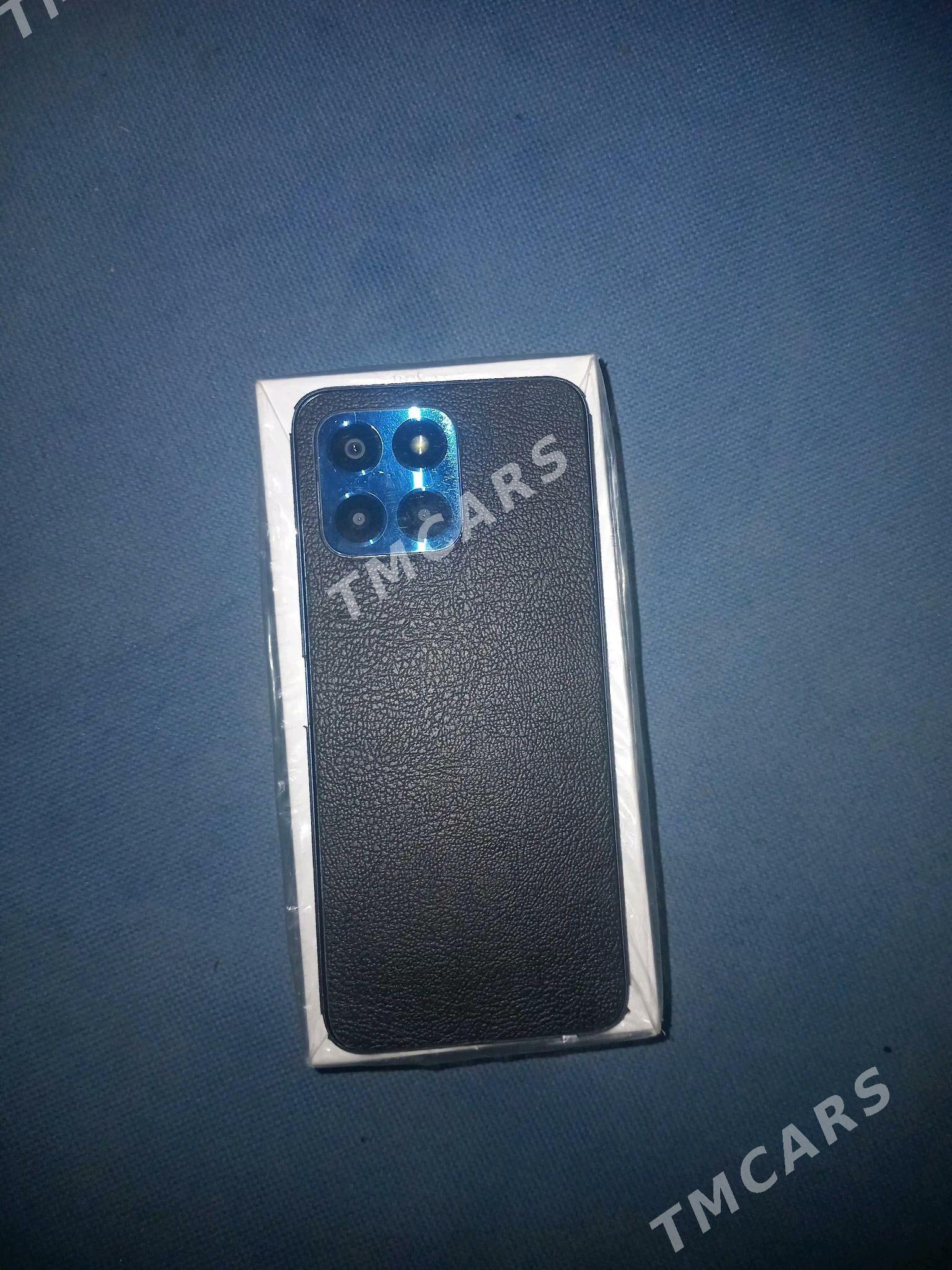 Honor X6 - Gurbansoltan Eje - img 1