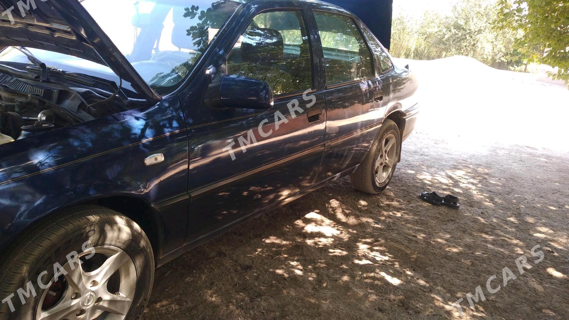 Opel Vectra 1995 - 46 000 TMT - Губадаг - img 6