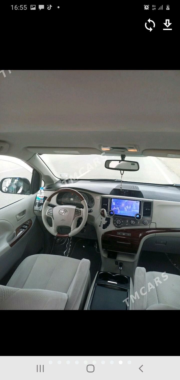 Toyota Sienna 2011 - 300 000 TMT - Джебел - img 6