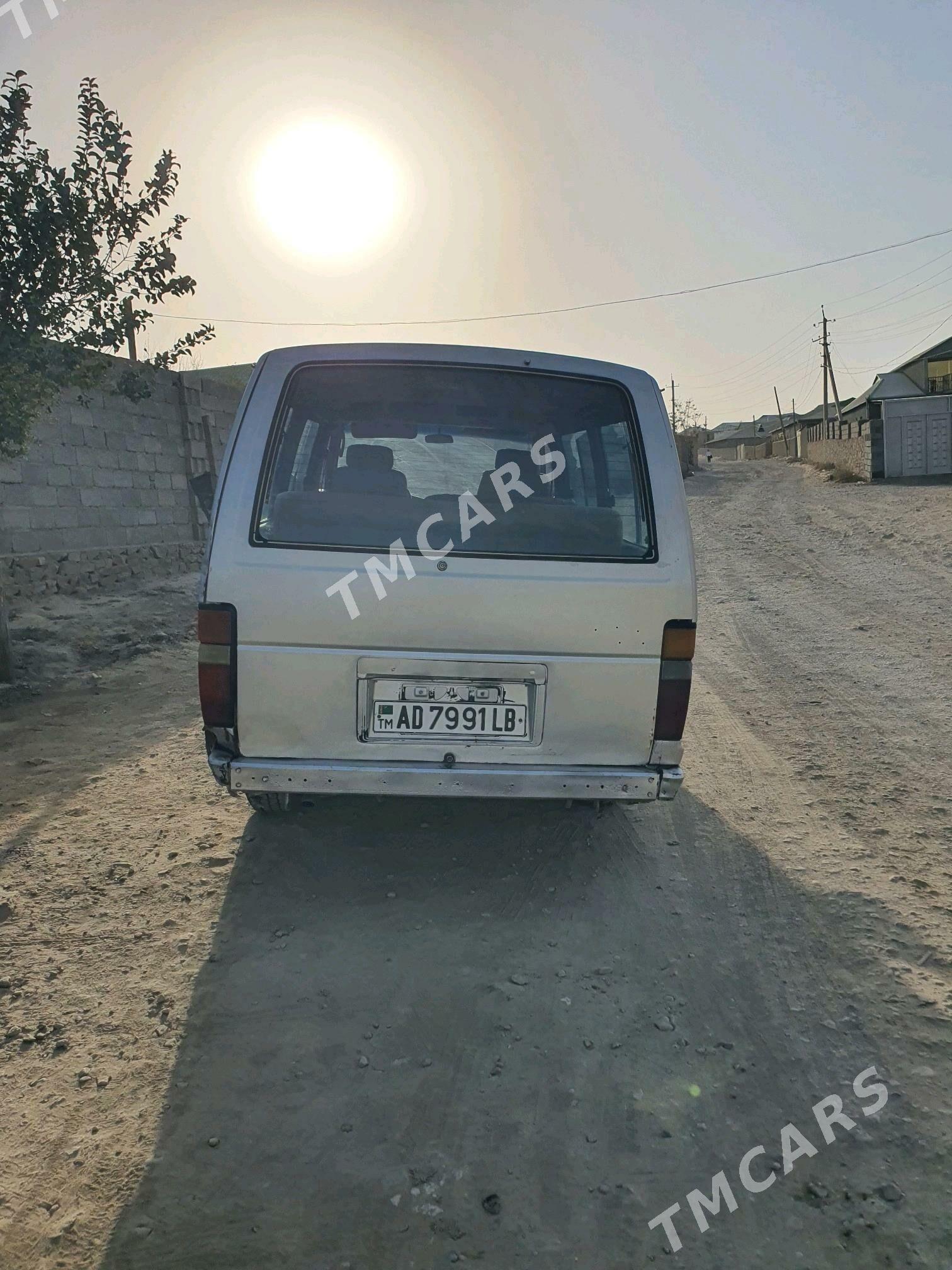 Toyota Hiace 1988 - 30 000 TMT - Магданлы - img 6