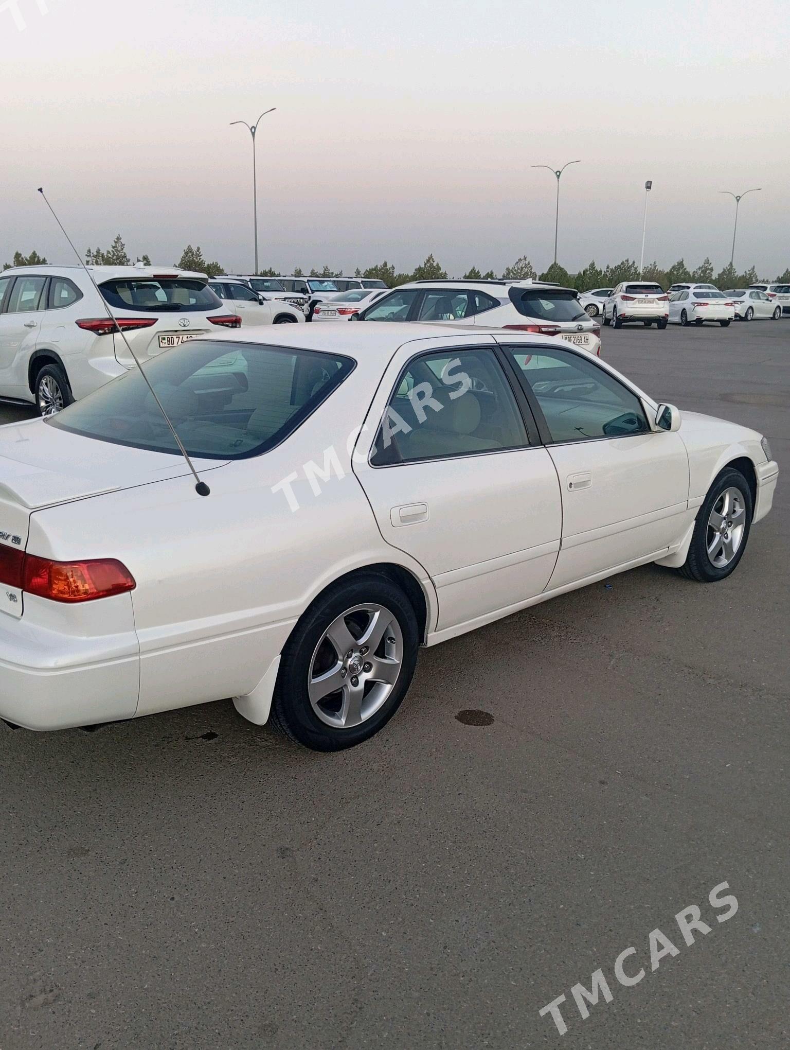 Toyota Camry 2001 - 170 000 TMT - "Алтын Асыр" Гундогар базары ( Толкучка) - img 2