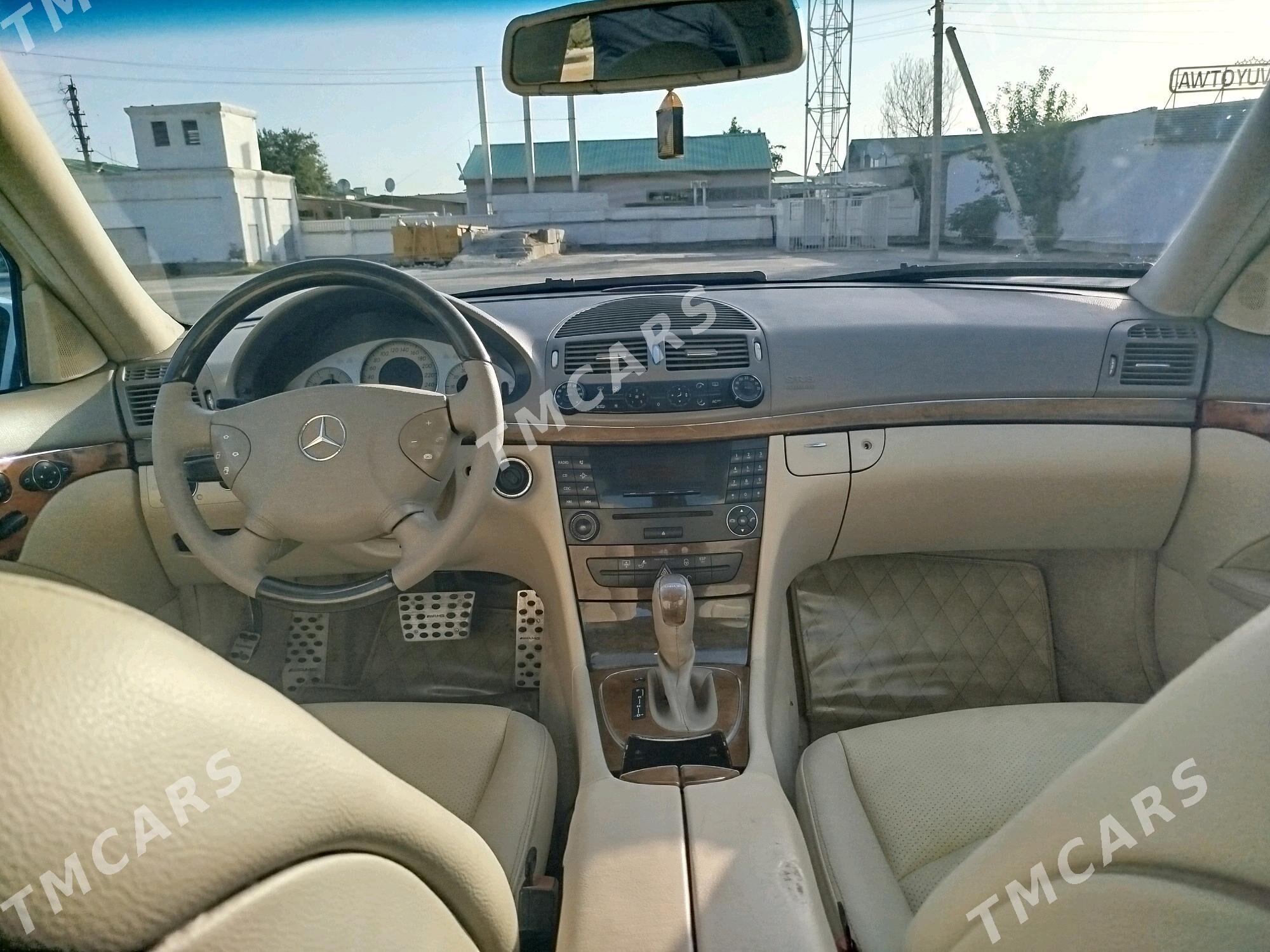 Mercedes-Benz E320 2004 - 150 000 TMT - Aşgabat - img 3