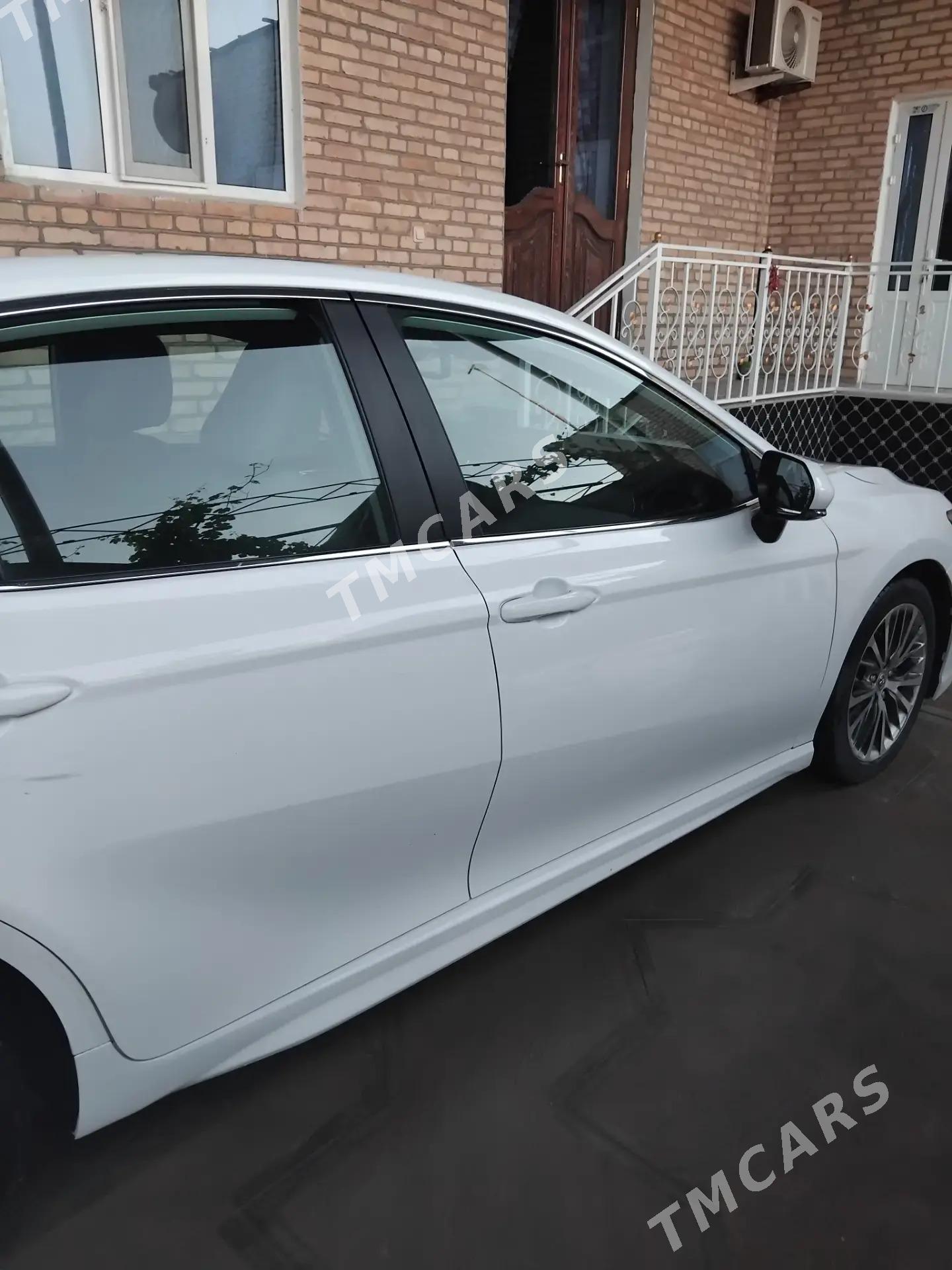 Toyota Camry 2021 - 340 000 TMT - Керки - img 5