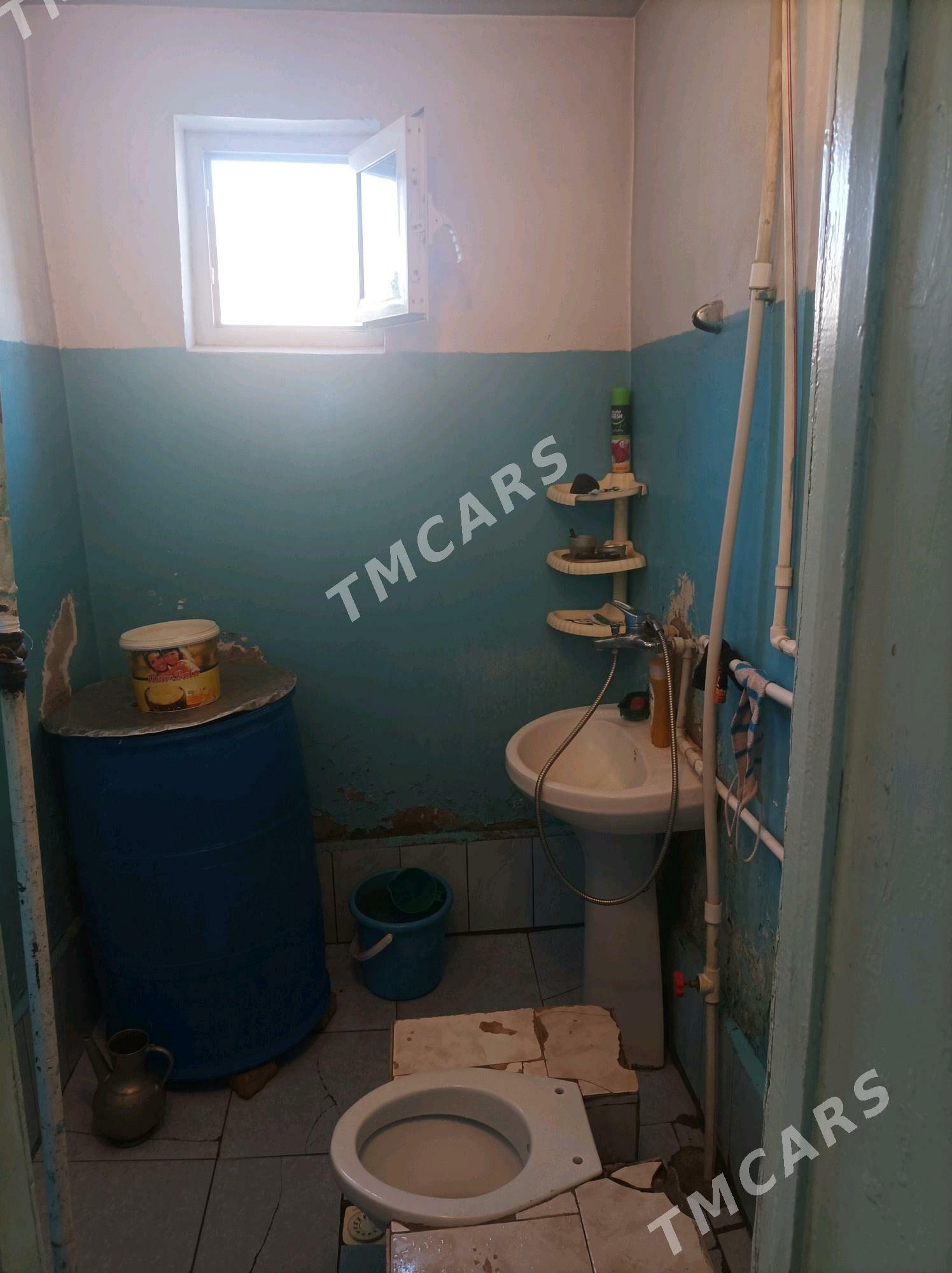 Продаётся квартира - Türkmenbaşy - img 9