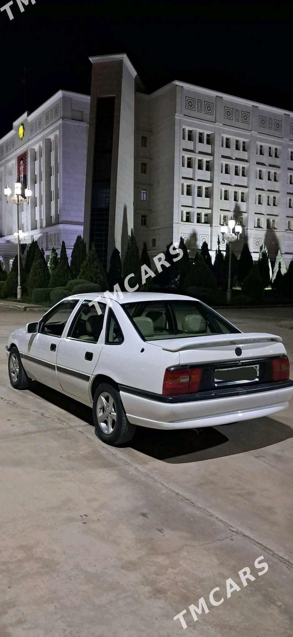 Opel Vectra 1992 - 40 000 TMT - Дашогуз - img 3