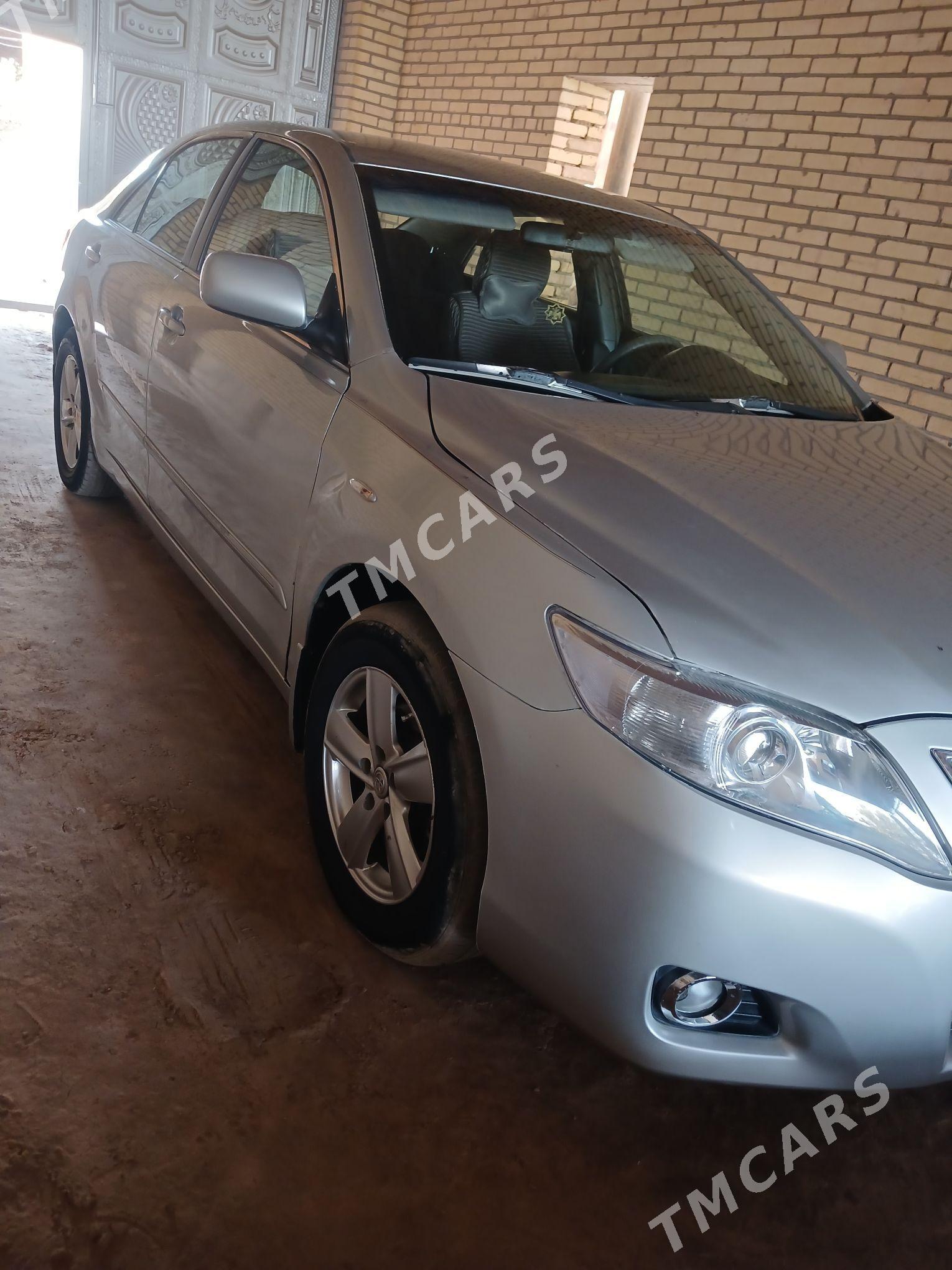 Toyota Camry 2011 - 155 000 TMT - Kerki - img 4