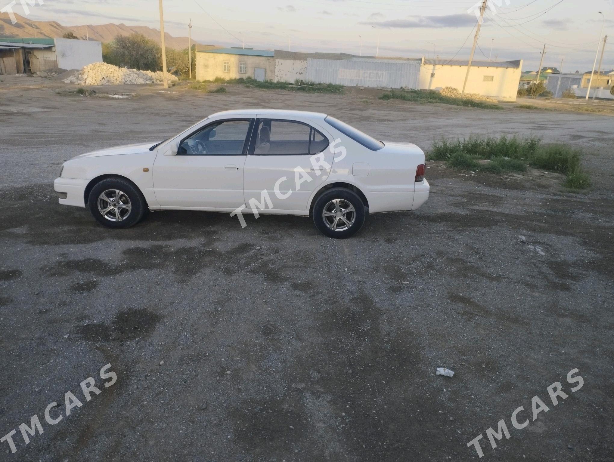 Toyota Vista 1995 - 46 000 TMT - Türkmenbaşy - img 4