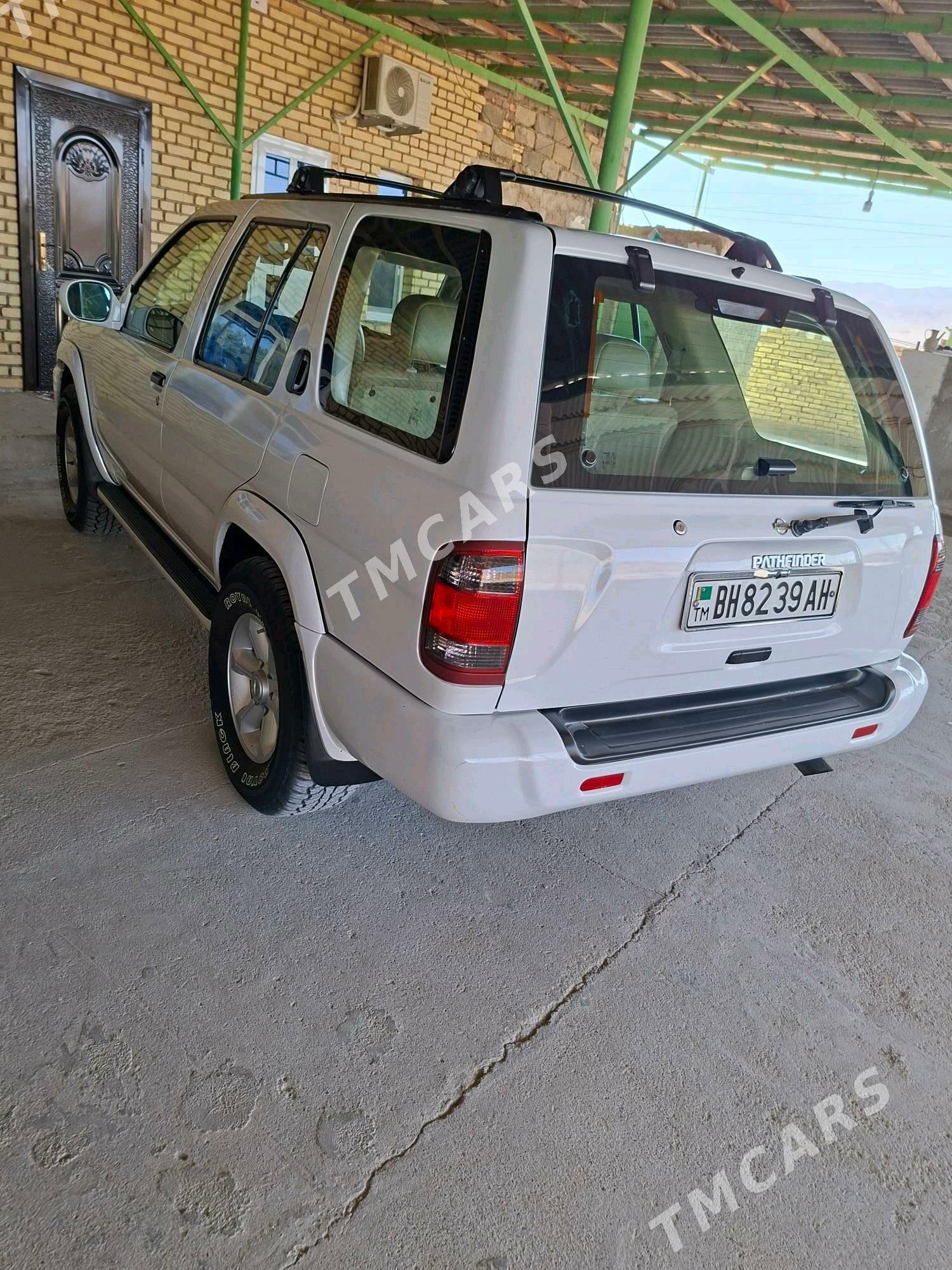 Nissan Pathfinder 2001 - 125 000 TMT - Ýaşlyk - img 4