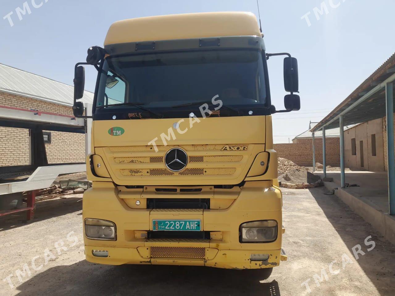 Mercedes-Benz Other 2010 - 555 750 TMT - Серахс - img 5