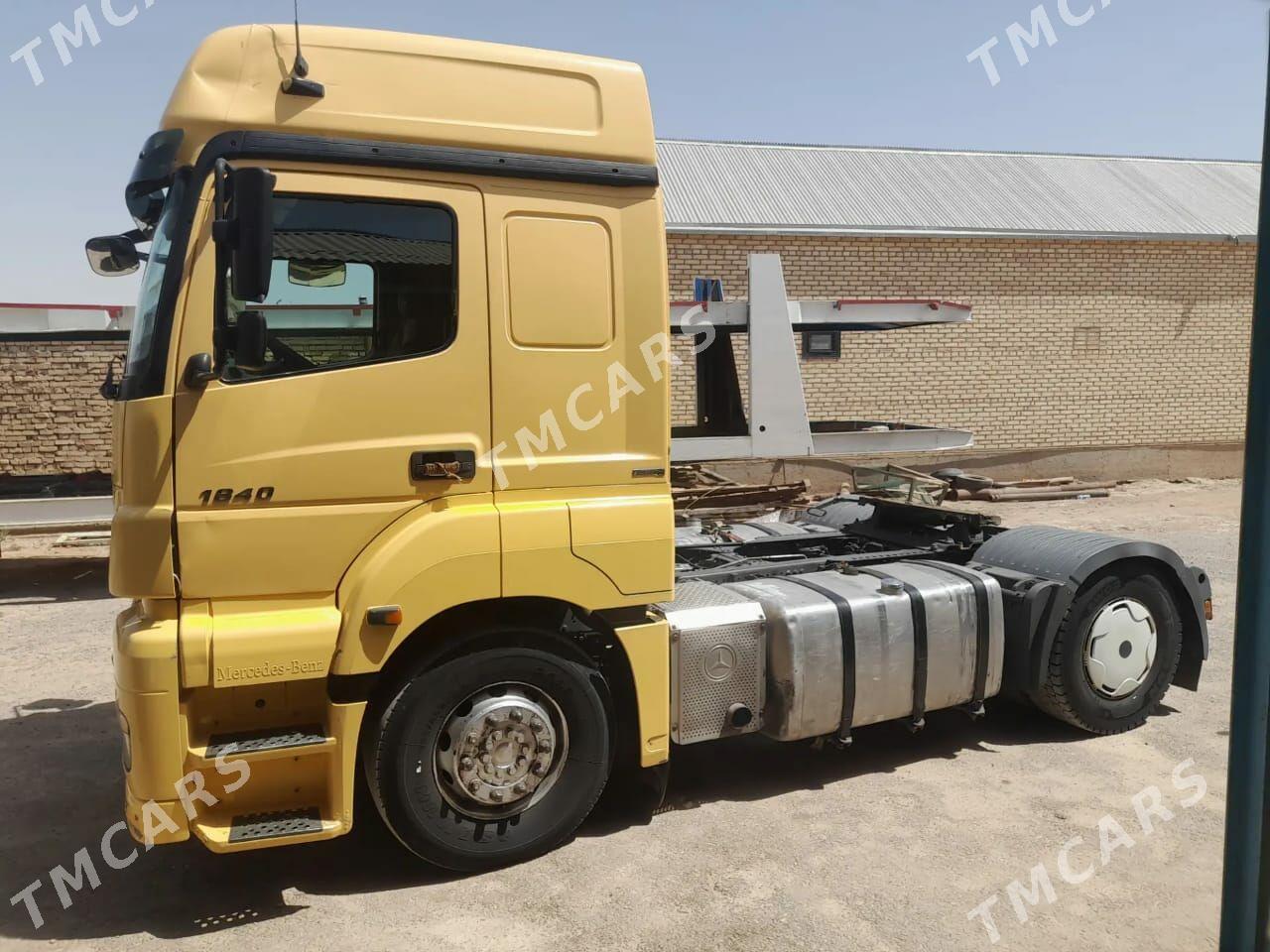Mercedes-Benz Other 2010 - 555 750 TMT - Серахс - img 2