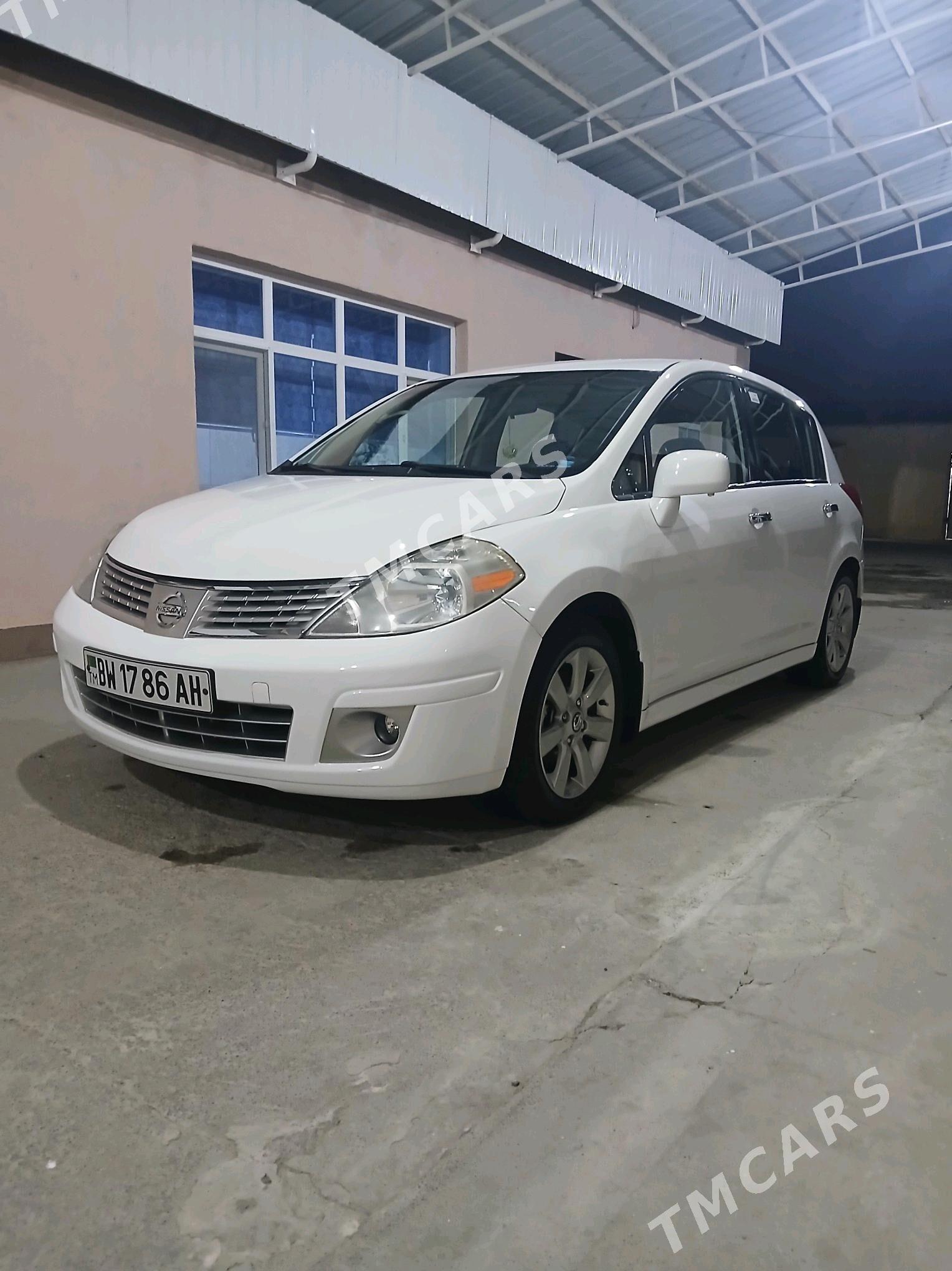 Nissan Versa 2010 - 125 000 TMT - Ашхабад - img 3