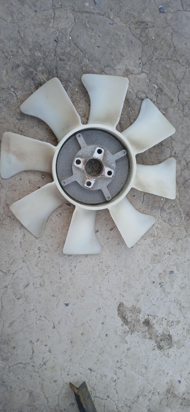 Hunday yada Kia Radiyator 1 300 TMT - Köneürgenç - img 2