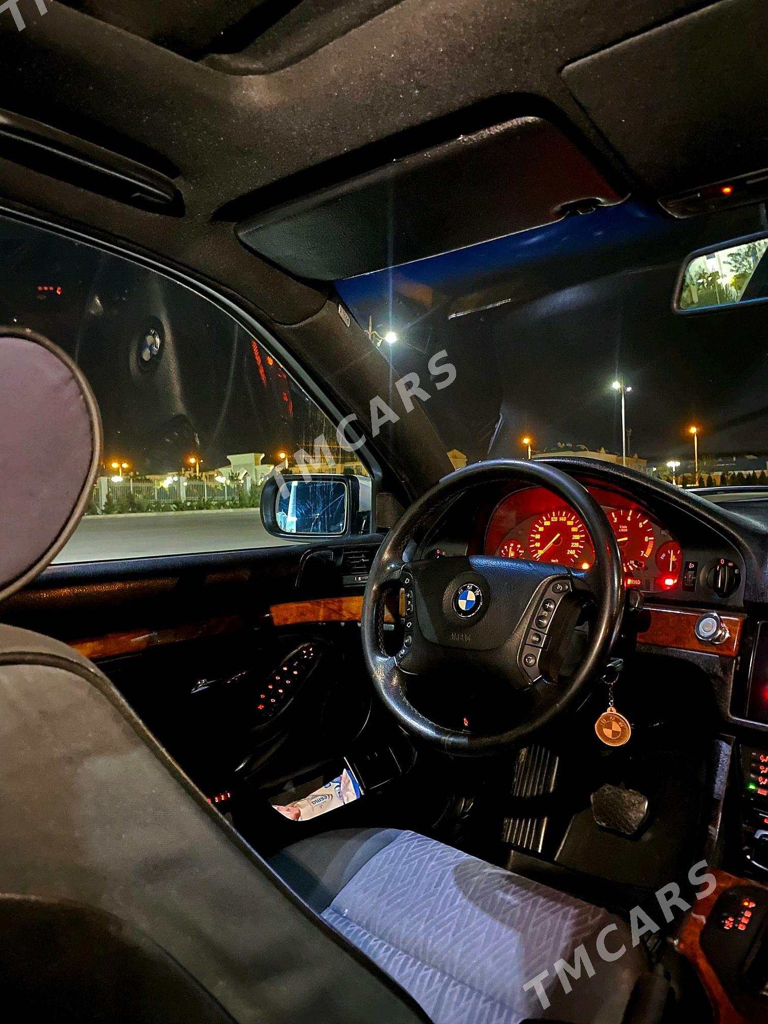 BMW 528 1999 - 90 000 TMT - Balkanabat - img 9