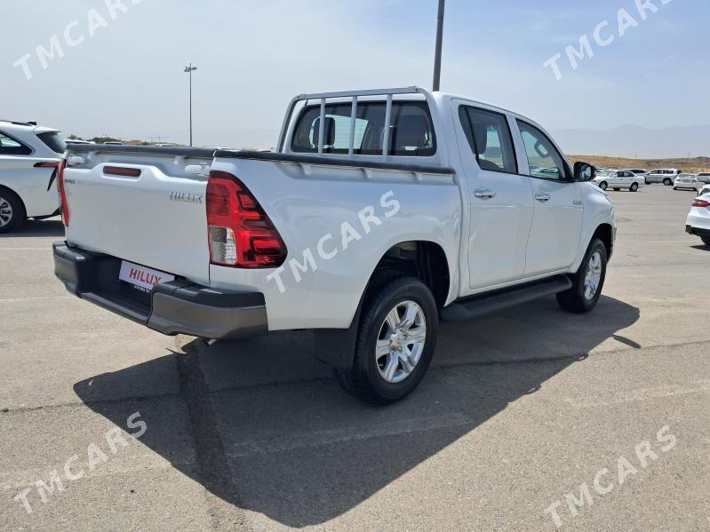Toyota Hilux 2025 - 617 000 TMT - Aşgabat - img 3