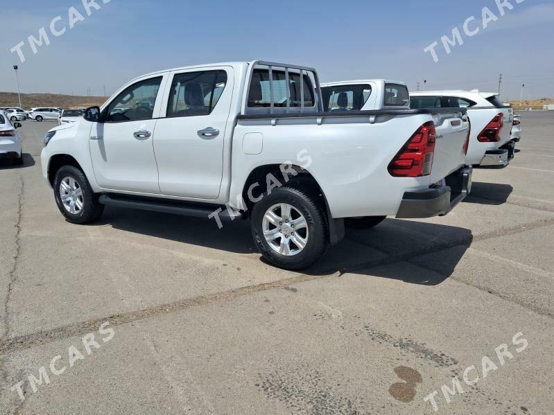 Toyota Hilux 2025 - 617 000 TMT - Aşgabat - img 5