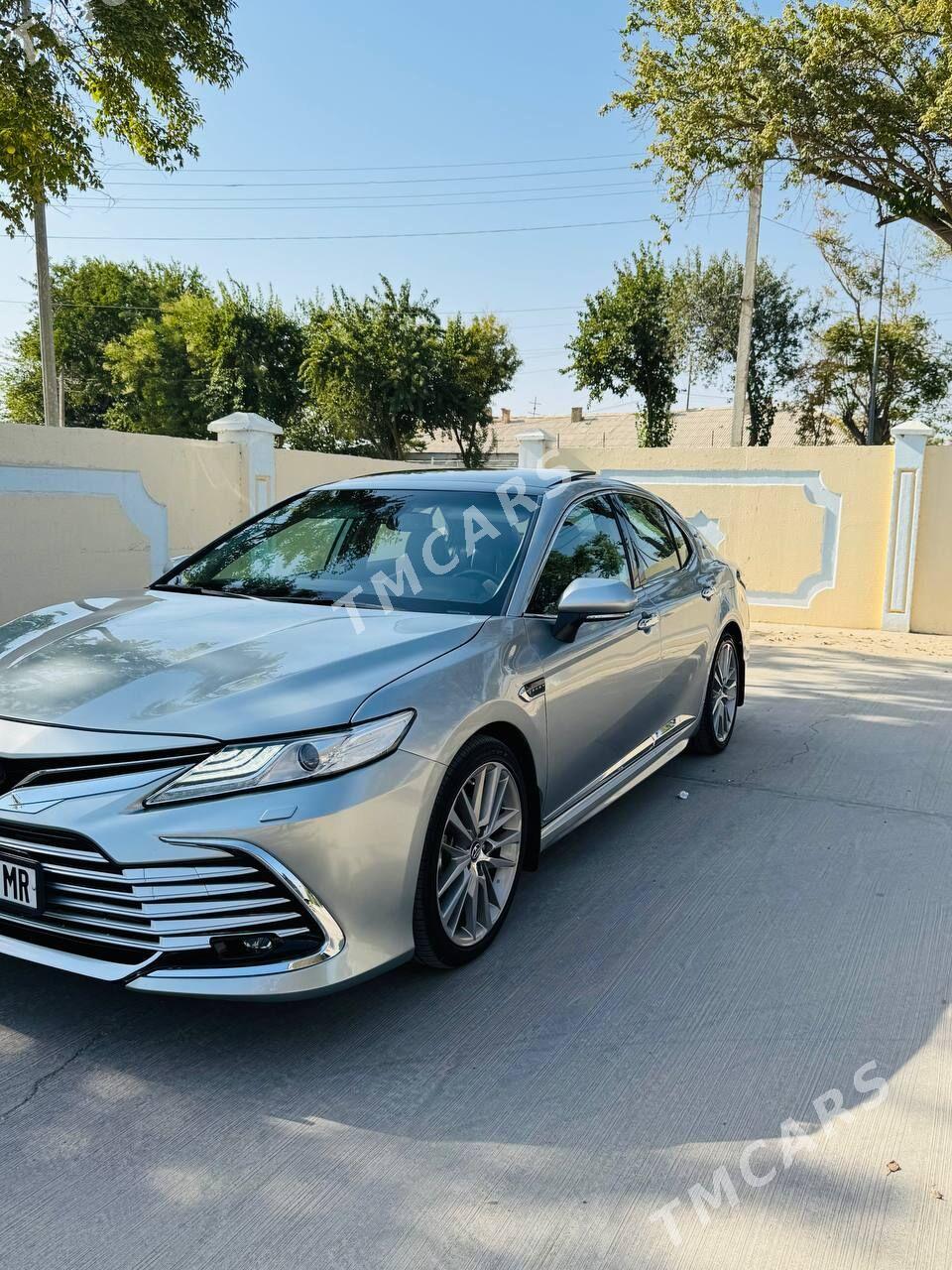 Toyota Camry 2019 - 320 000 TMT - Мары - img 4