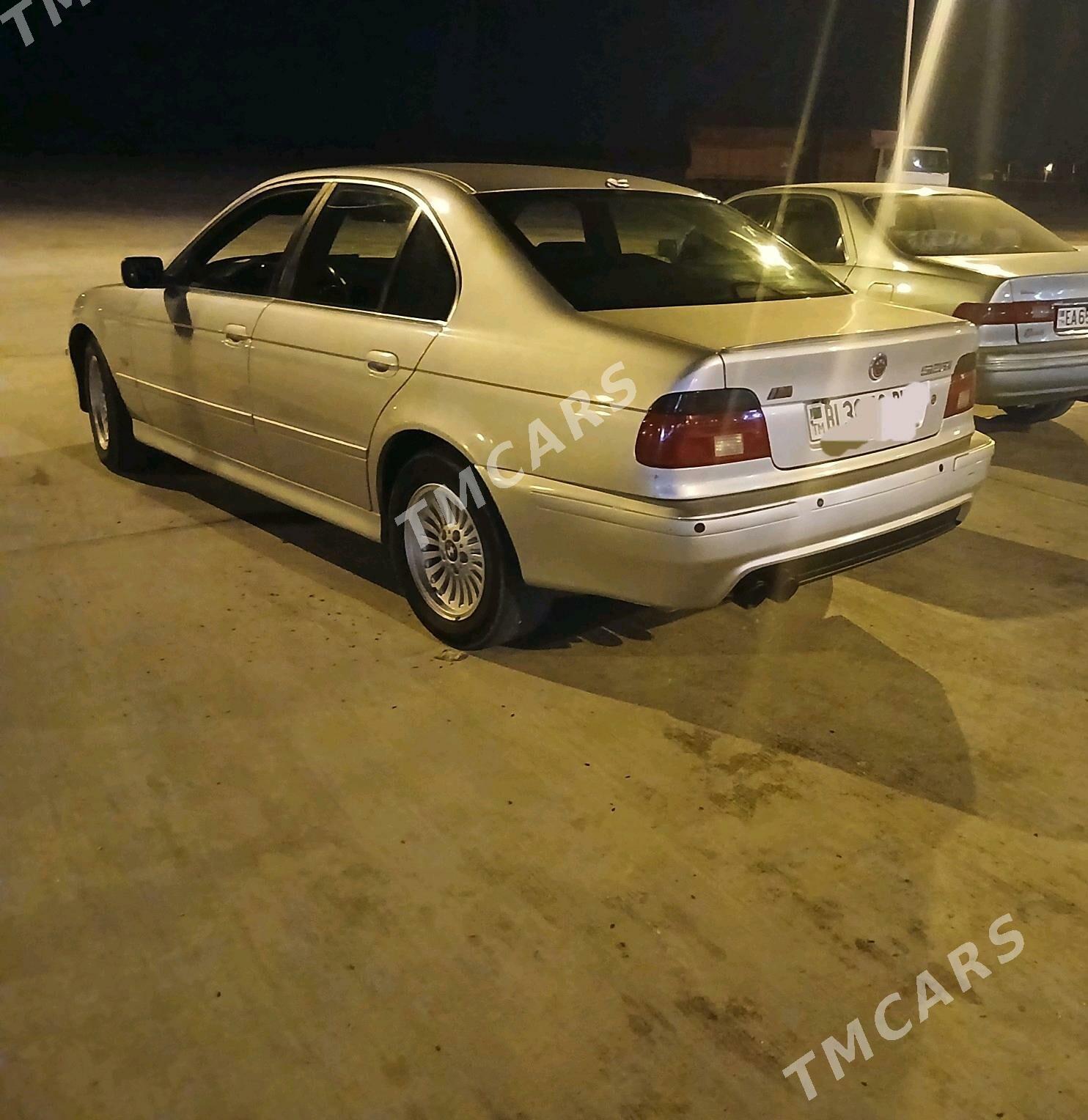 BMW E39 2003 - 130 000 TMT - Daşoguz - img 6