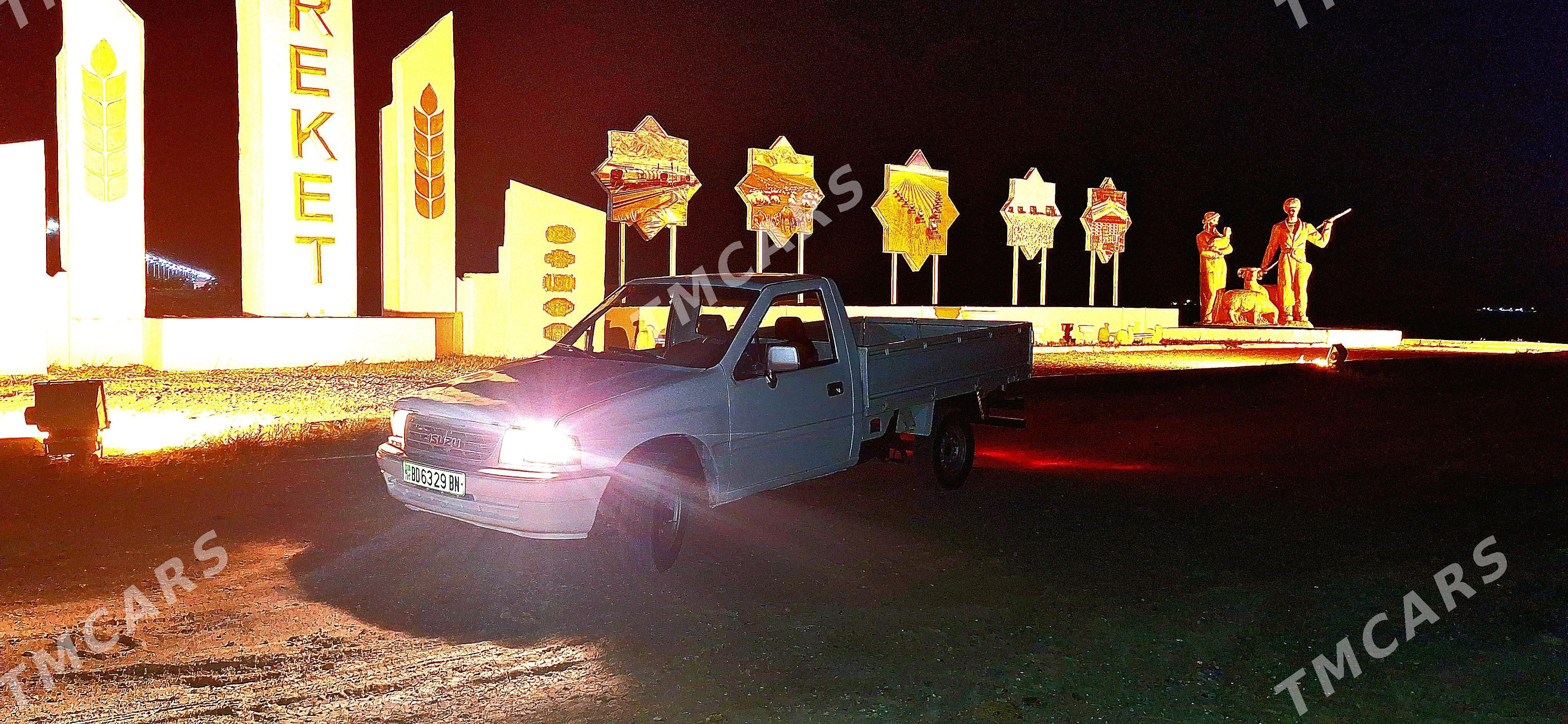 Toyota Hilux 1995 - 75 000 TMT - Bereket - img 4