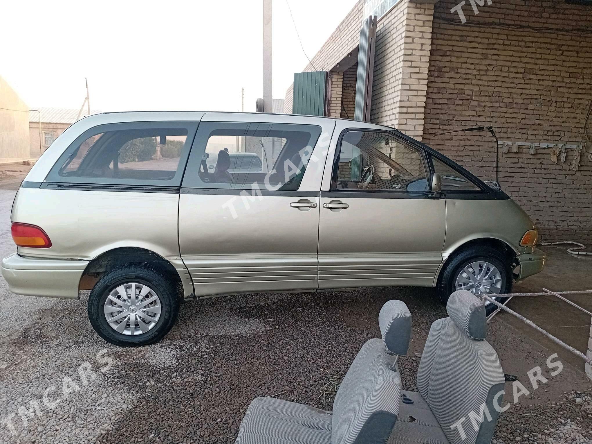 Toyota Previa 1993 - 60 000 TMT - Халач - img 3