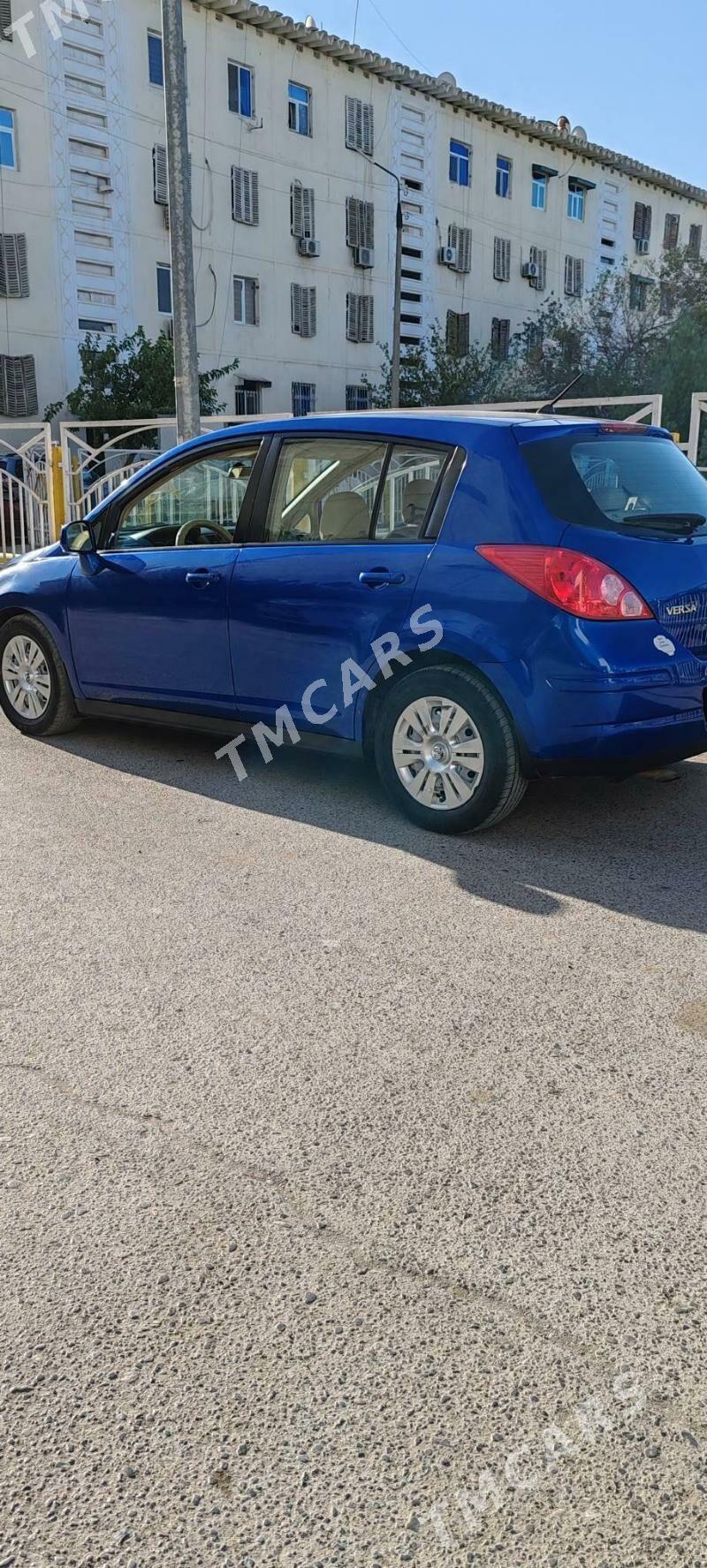 Nissan Versa 2009 - 110 000 TMT - Туркменабат - img 3
