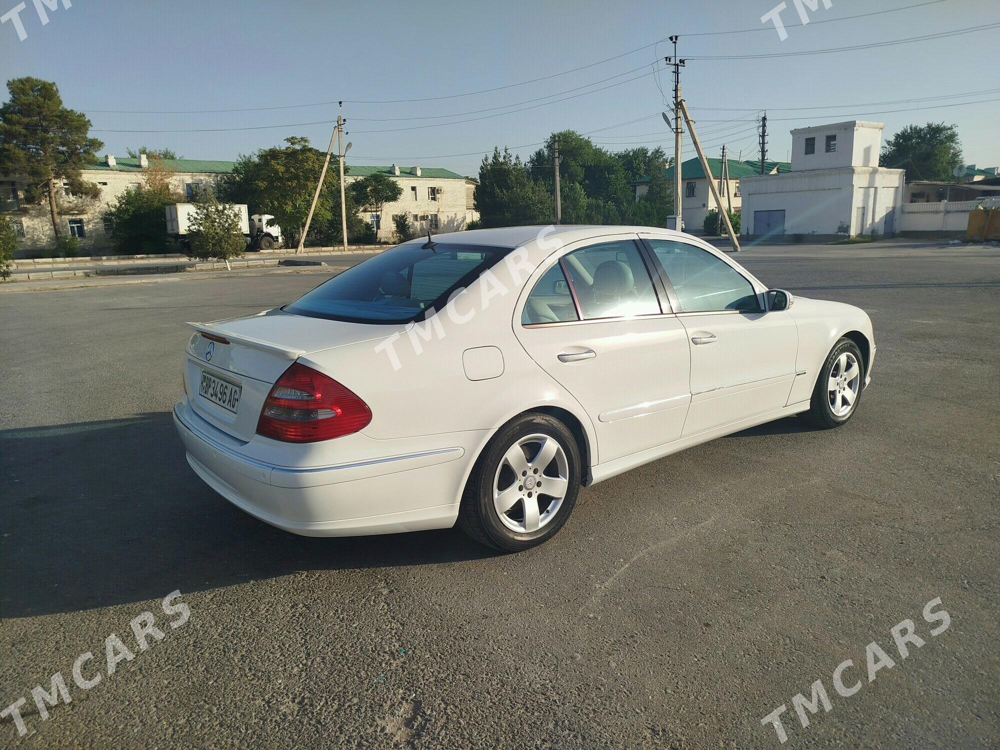 Mercedes-Benz E320 2004 - 150 000 TMT - Aşgabat - img 3