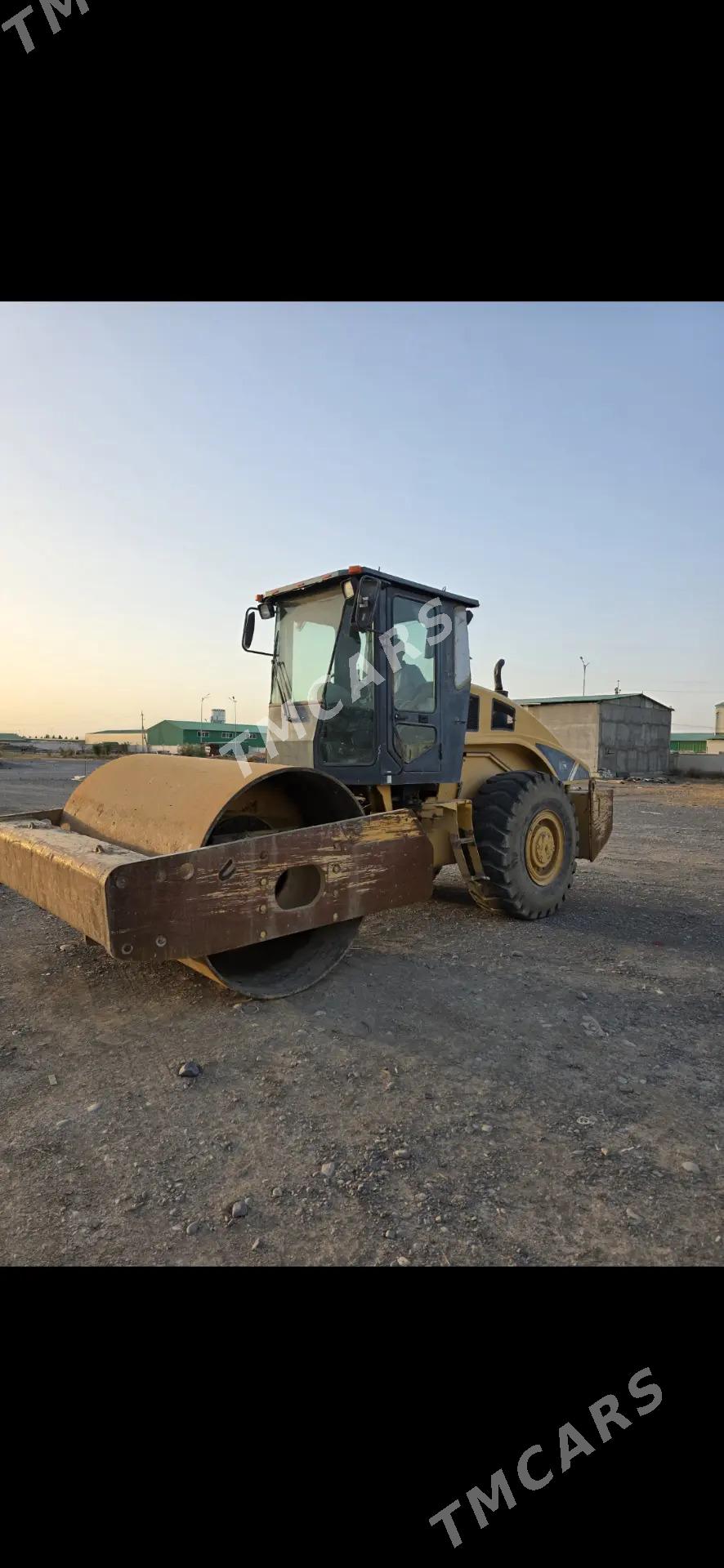 LiuGong CLG 6114E 2014 - 250 000 TMT - Ашхабад - img 2