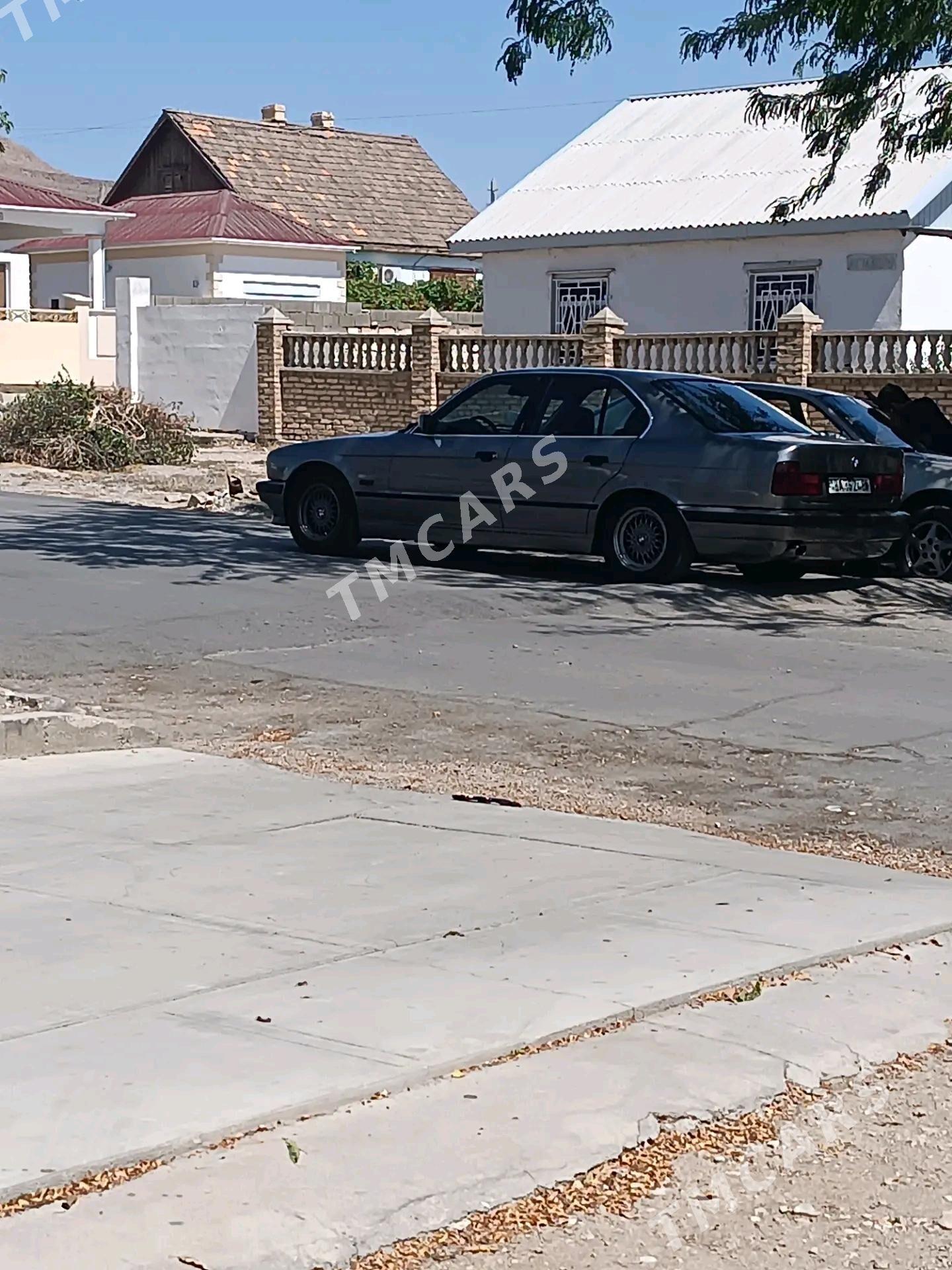 BMW E34 1992 - 56 000 TMT - Balkanabat - img 6