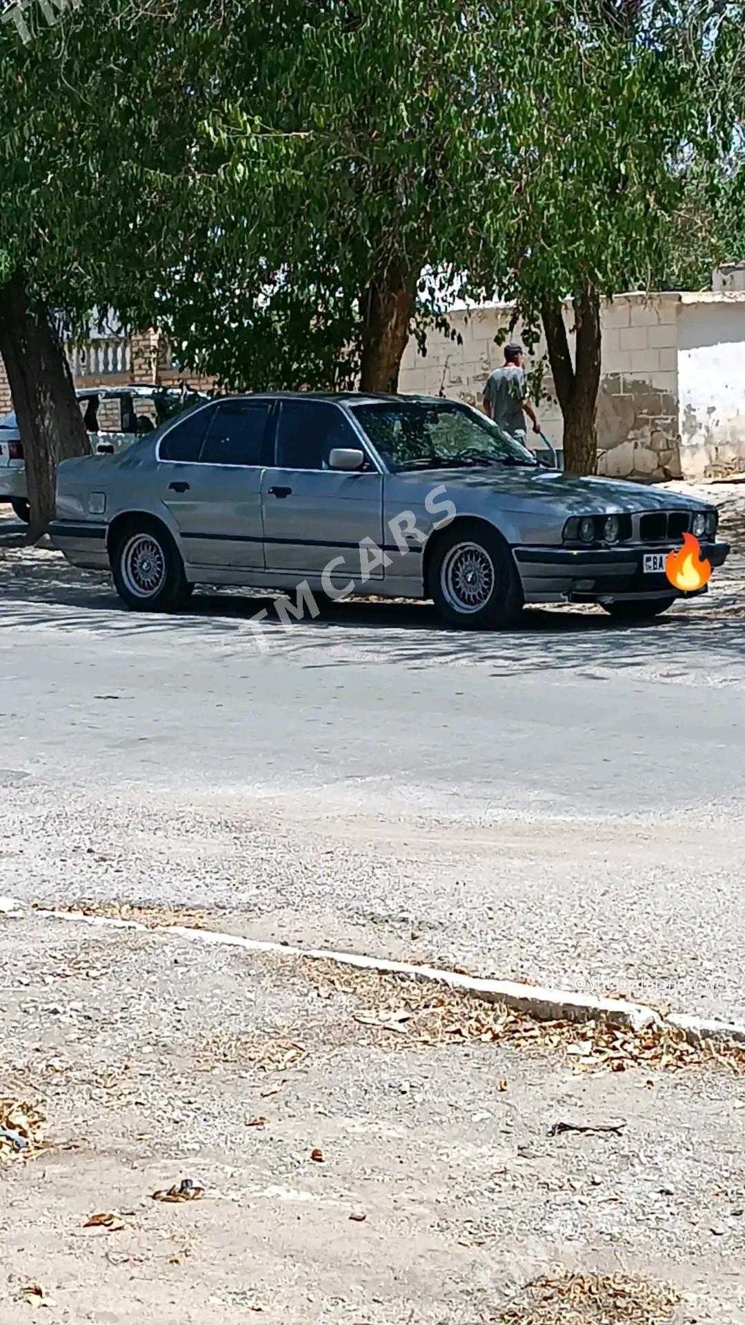 BMW E34 1992 - 56 000 TMT - Balkanabat - img 4