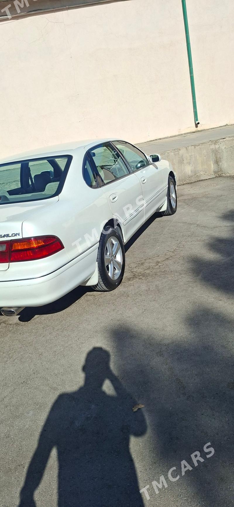 Toyota Avalon 1999 - 137 000 TMT - Bedew - img 4