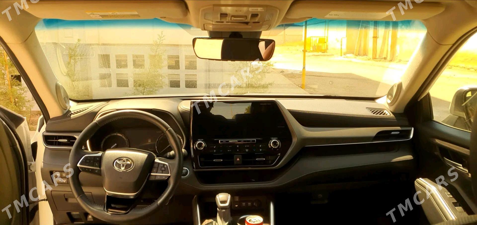 Toyota Highlander 2021 - 550 000 TMT - Анев - img 3