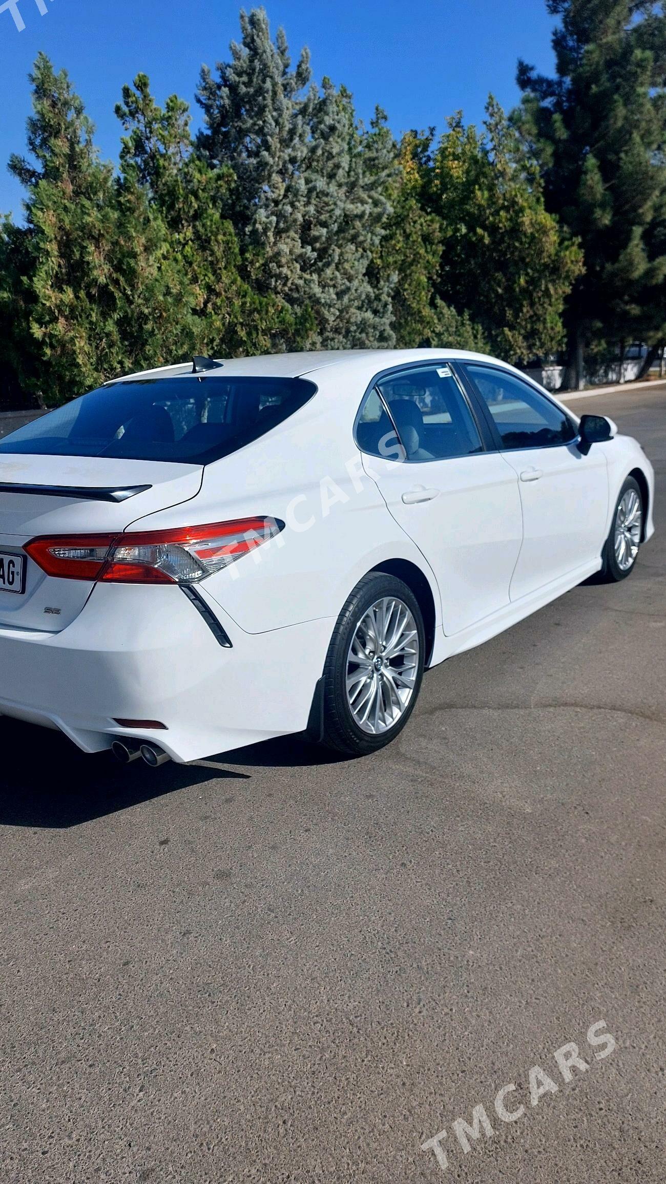 Toyota Camry 2019 - 340 000 TMT - Täze zaman - img 4