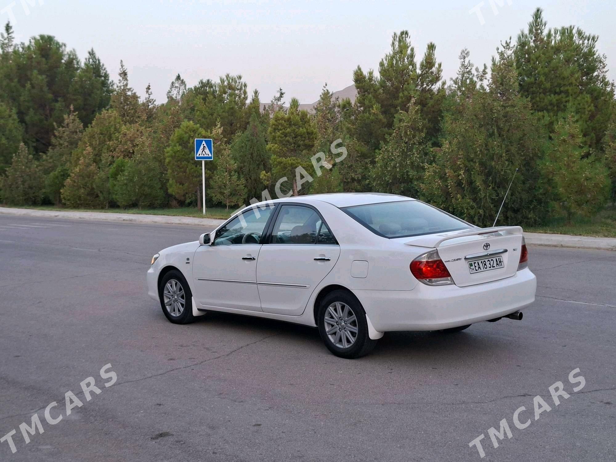 Toyota Camry 2004 - 170 000 TMT - Bäherden - img 3