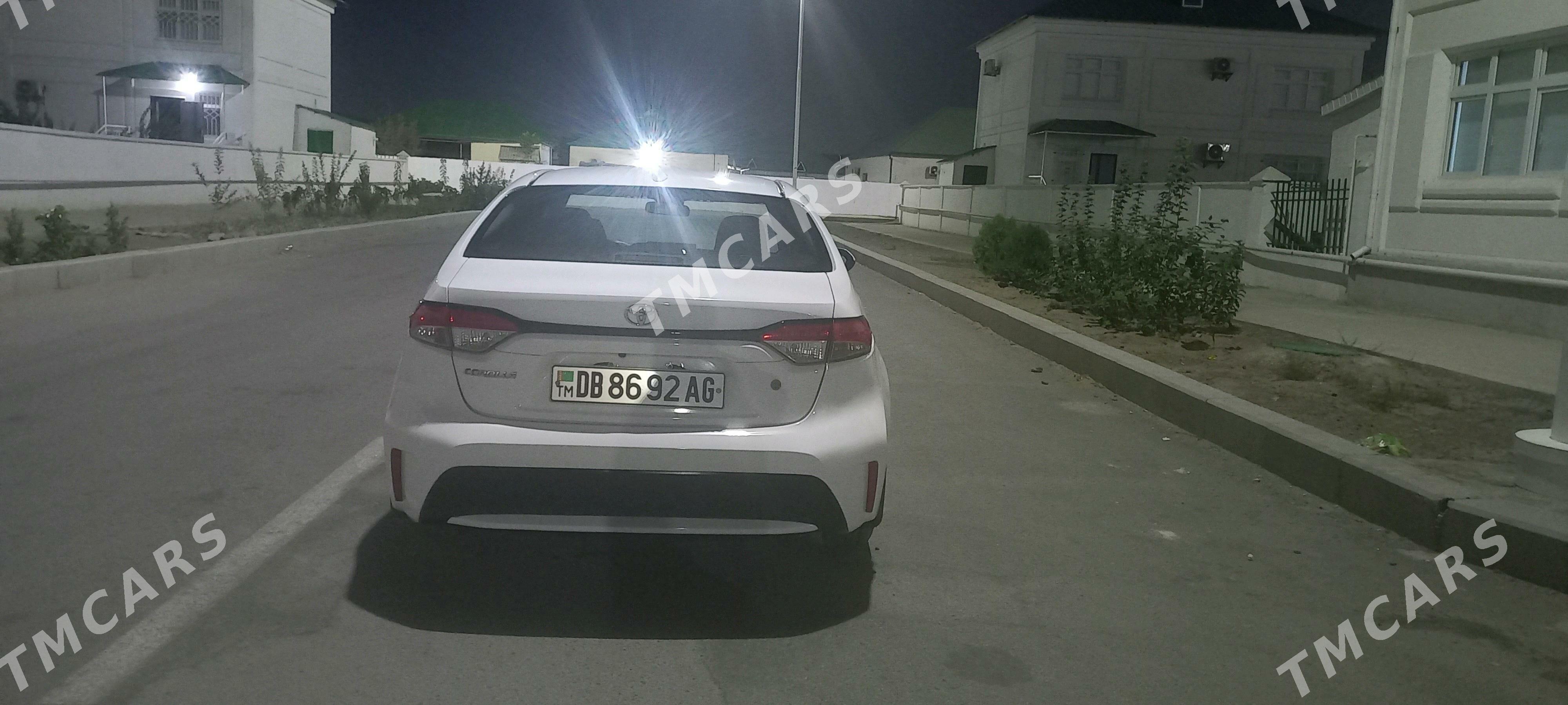 Toyota Corolla 2019 - 210 000 TMT - Aşgabat - img 5
