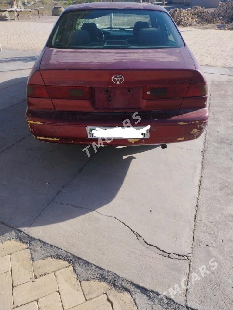 Toyota Camry 1998 - 112 000 TMT - Байрамали - img 2