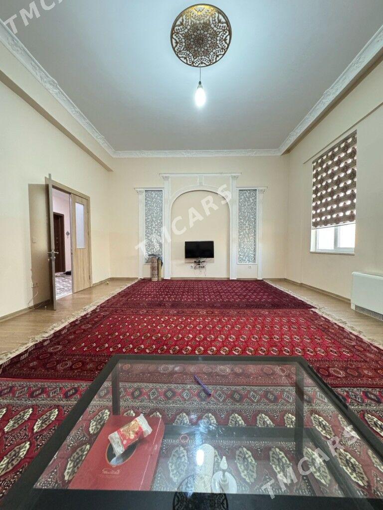 15 Tapgyr Ministrlik 3 komnat - Aşgabat - img 2
