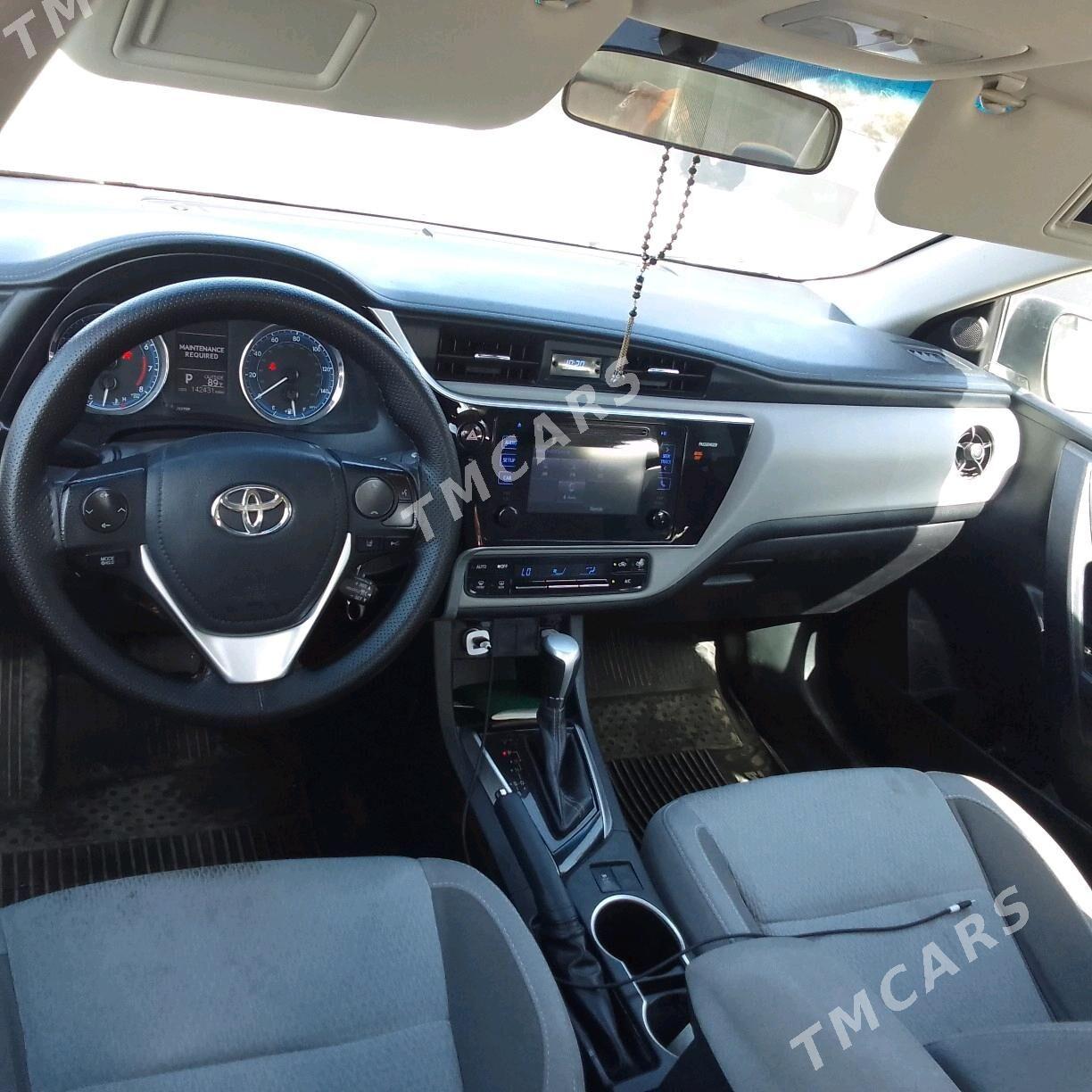 Toyota Corolla 2017 - 200 000 TMT - 30 мкр - img 3