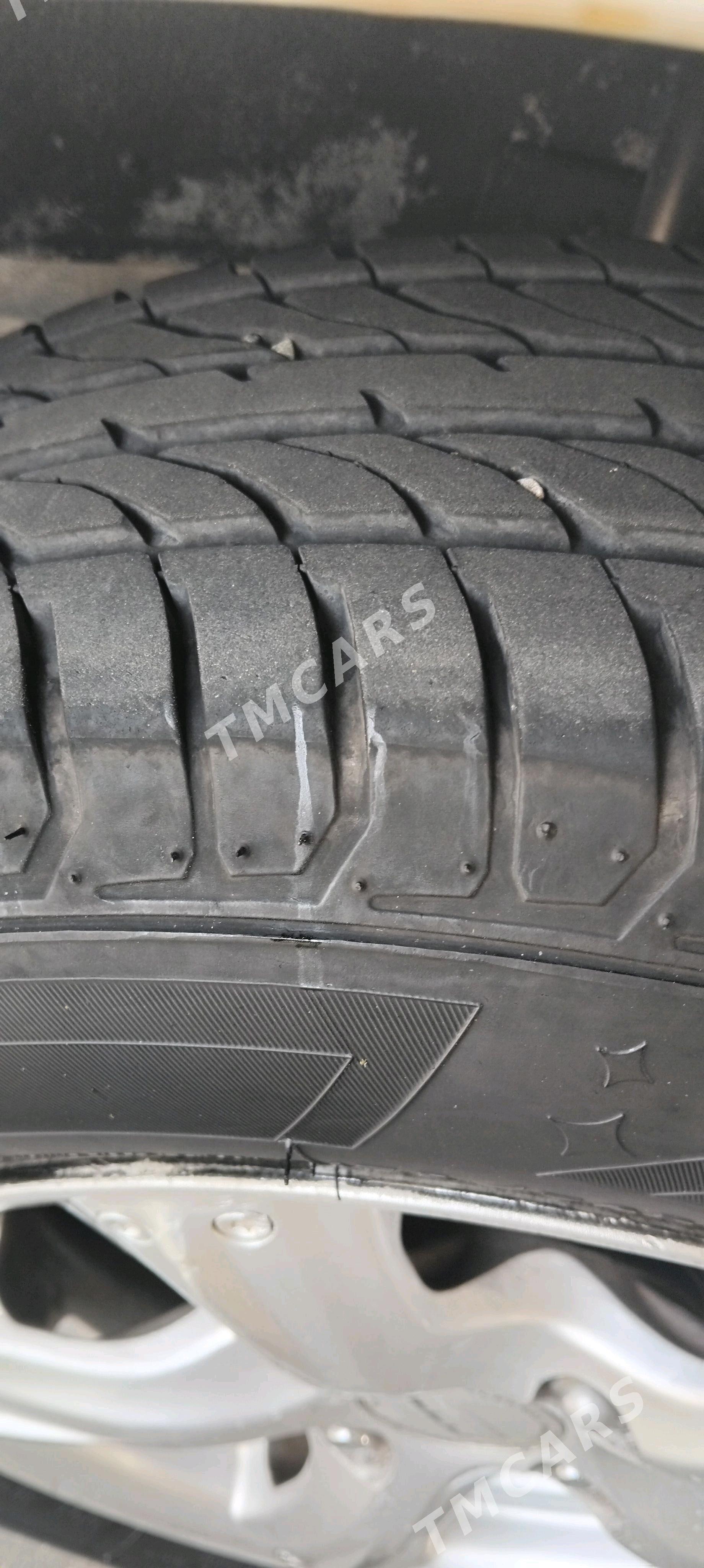 Mazda 323 1994 - 35 000 TMT - Türkmenbaşy - img 5
