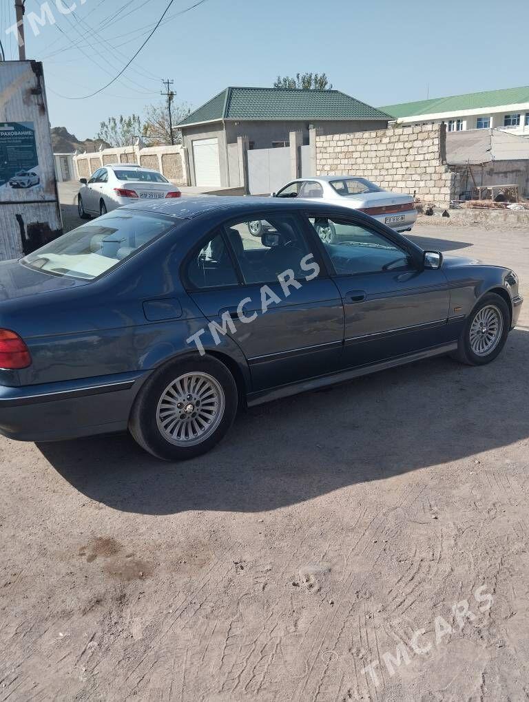 BMW E39 1998 - 72 000 TMT - Туркменбаши - img 3