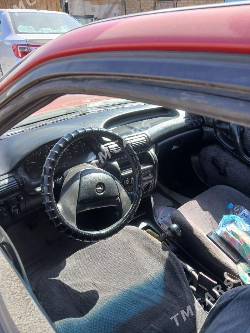 Opel Astra 1992 - 25 000 TMT - Мары - img 5