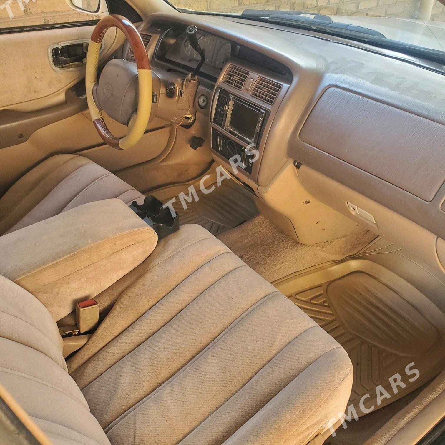 Toyota Avalon 1996 - 120 000 TMT - Мары - img 3